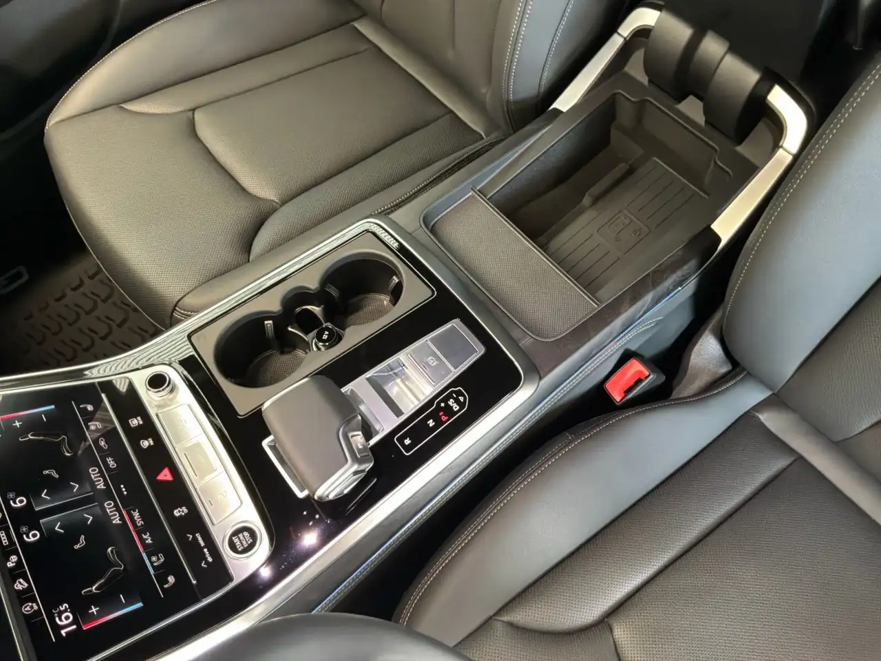 Audi Q7 fotografie Audi Q7