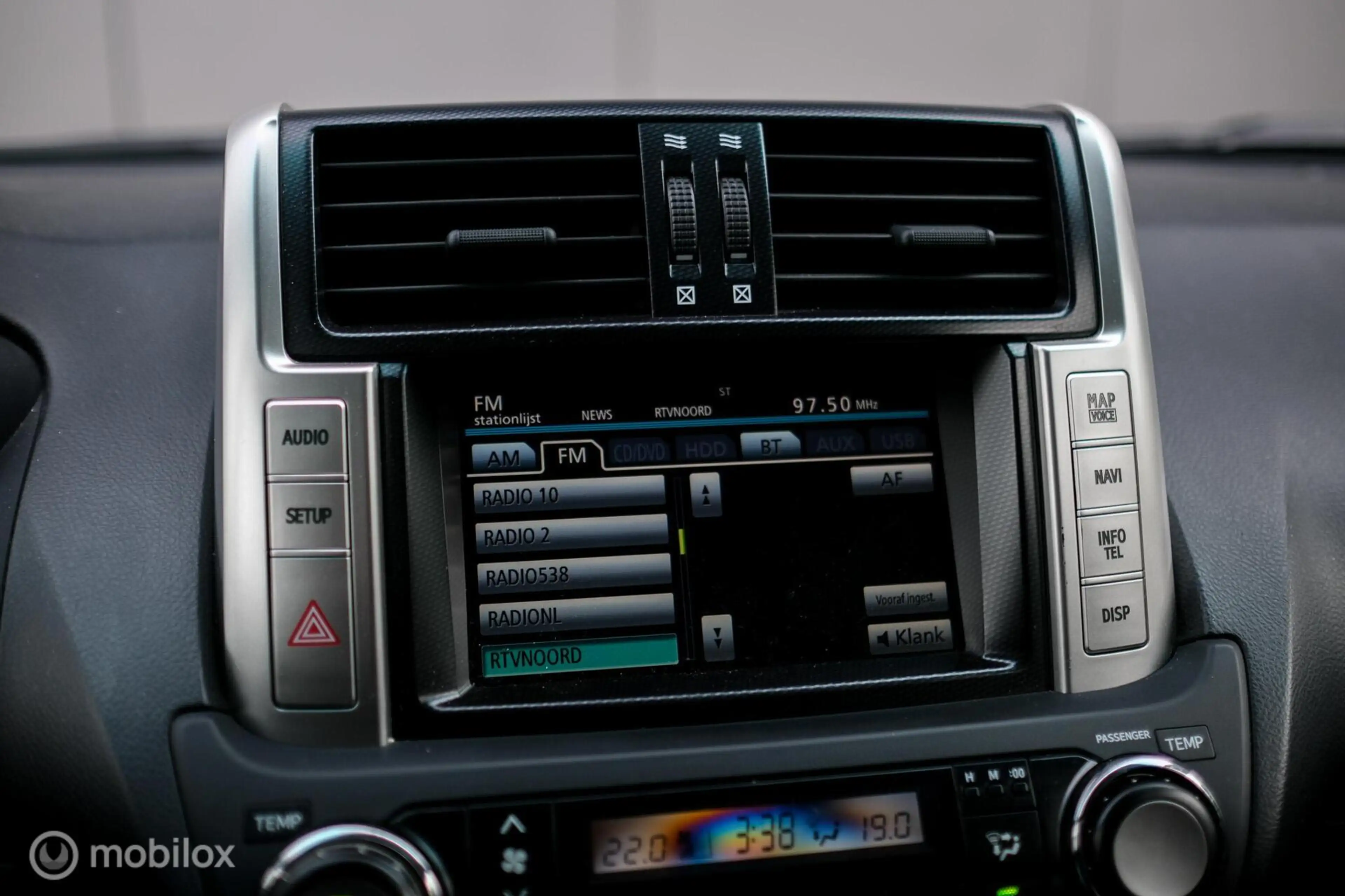 Toyota Land Cruiser LandCruiser 3.0 D-4D-F LX | 5 persoons | Dealer on — photo 22