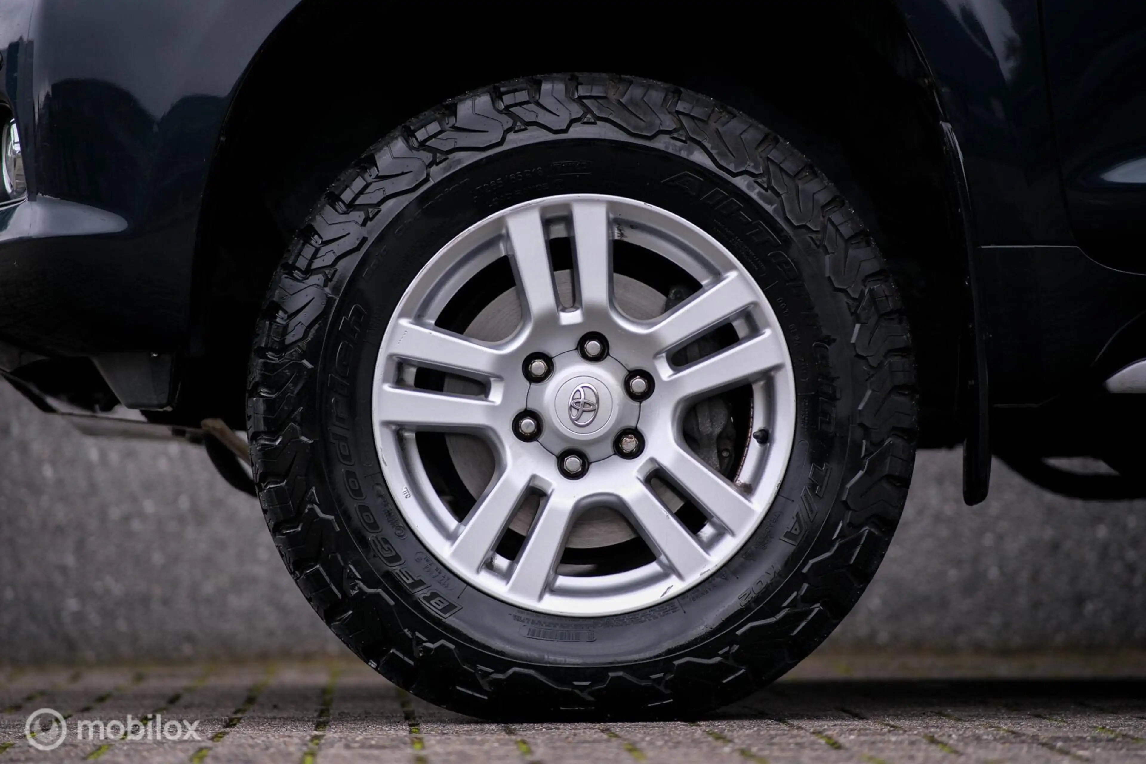 Toyota Land Cruiser LandCruiser 3.0 D-4D-F LX | 5 persoons | Dealer on — photo 35