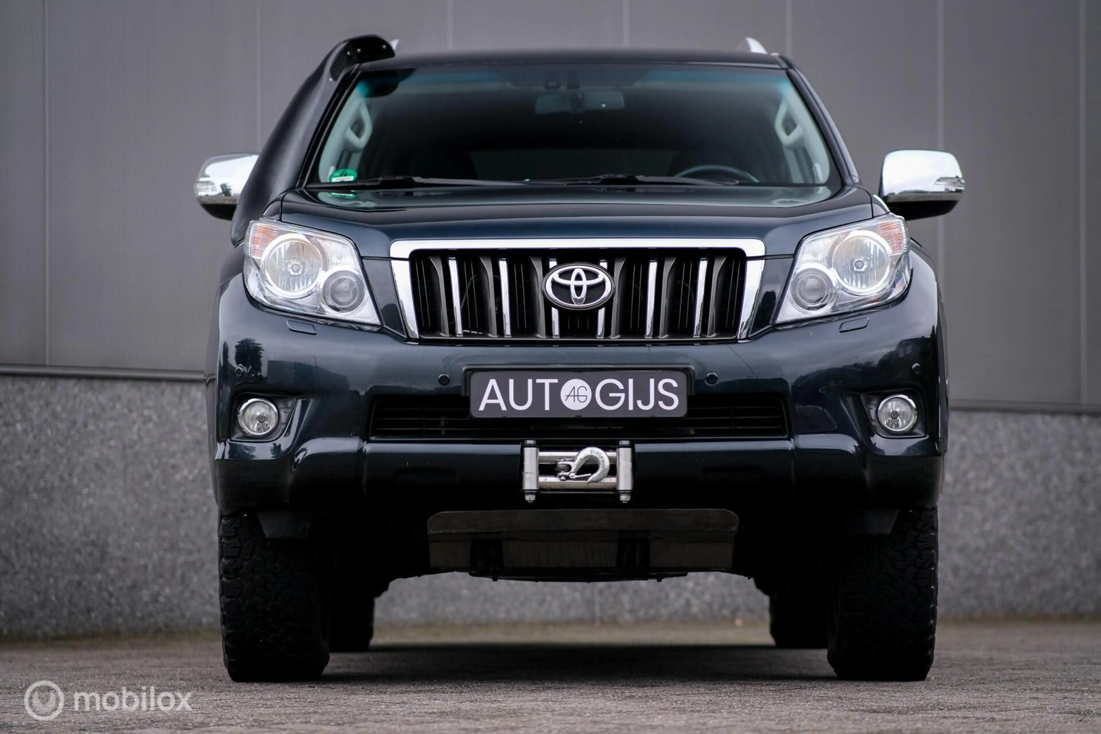Toyota Land Cruiser LandCruiser 3.0 D-4D-F LX | 5 persoons | Dealer on — photo 3