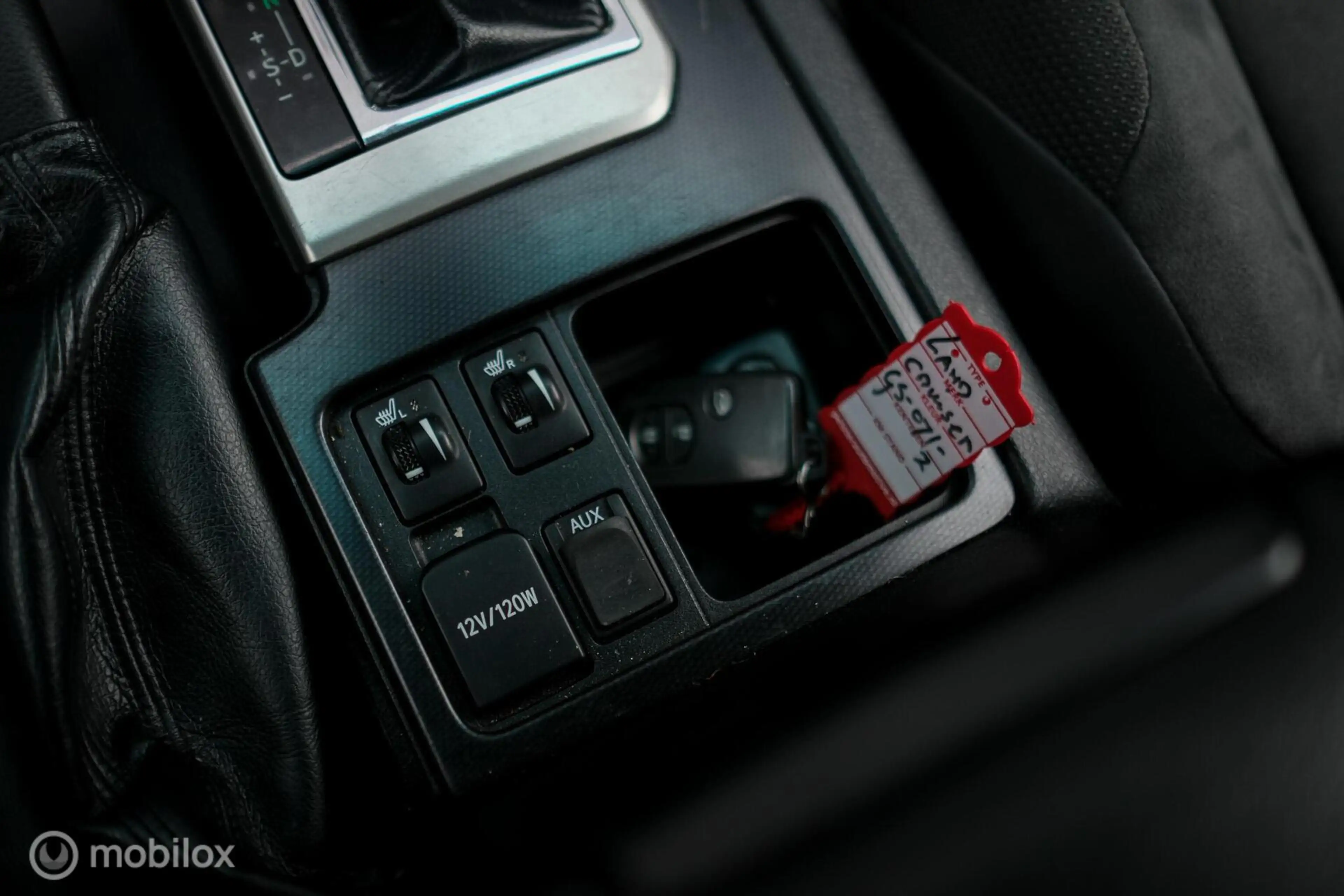 Toyota Land Cruiser LandCruiser 3.0 D-4D-F LX | 5 persoons | Dealer on — photo 24