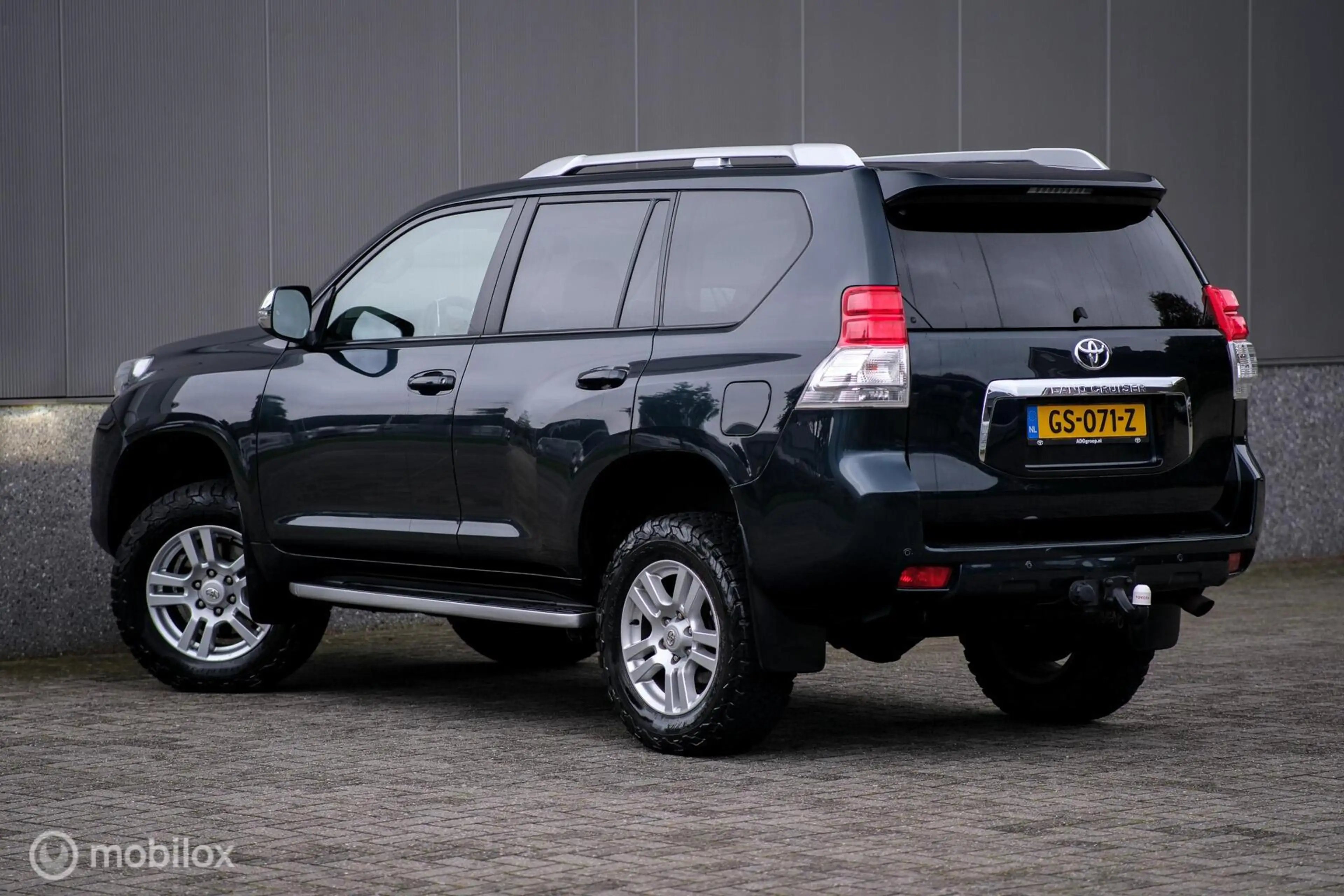 Toyota Land Cruiser LandCruiser 3.0 D-4D-F LX | 5 persoons | Dealer on — photo 33