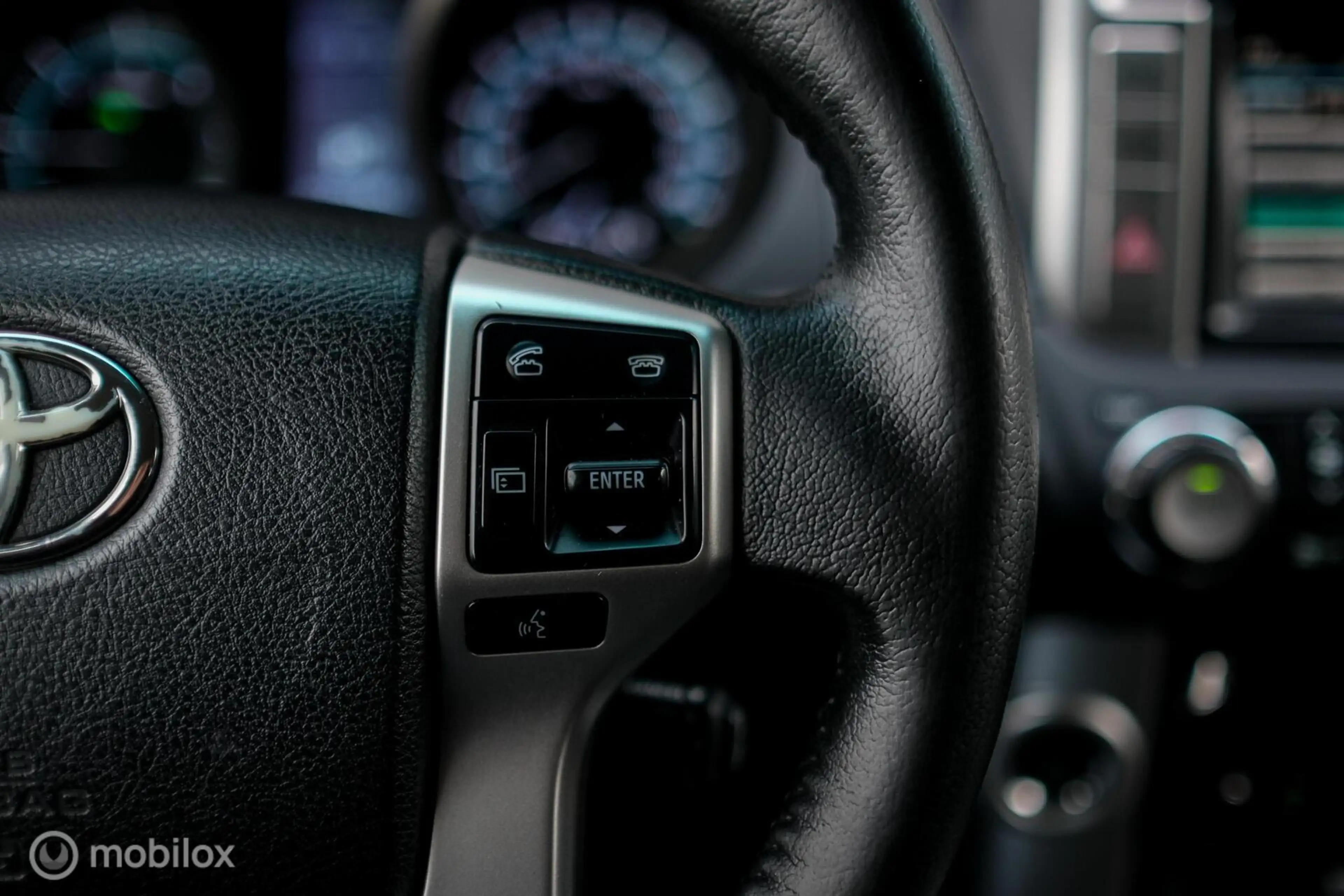 Toyota Land Cruiser LandCruiser 3.0 D-4D-F LX | 5 persoons | Dealer on — photo 26