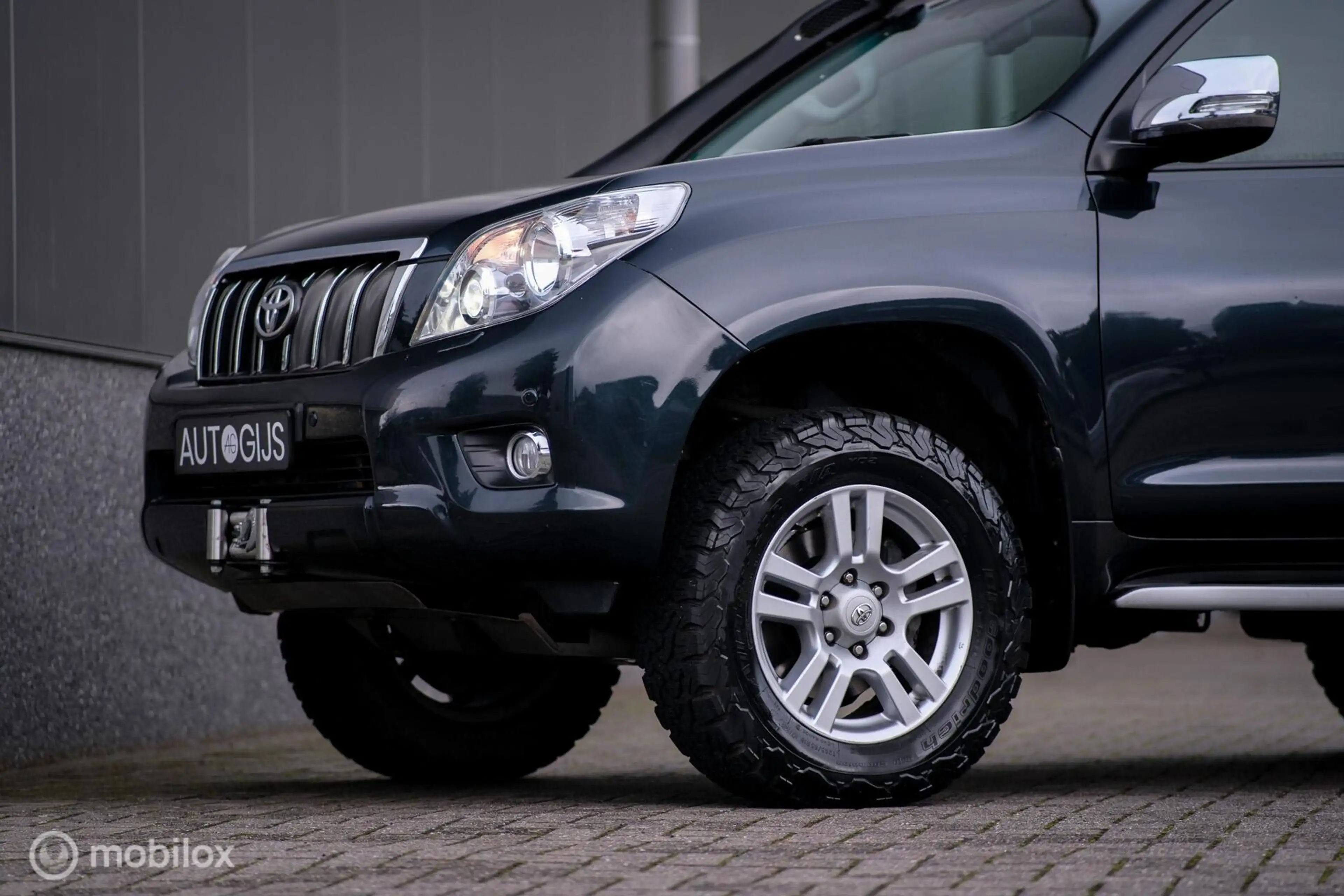 Toyota Land Cruiser LandCruiser 3.0 D-4D-F LX | 5 persoons | Dealer on — photo 8