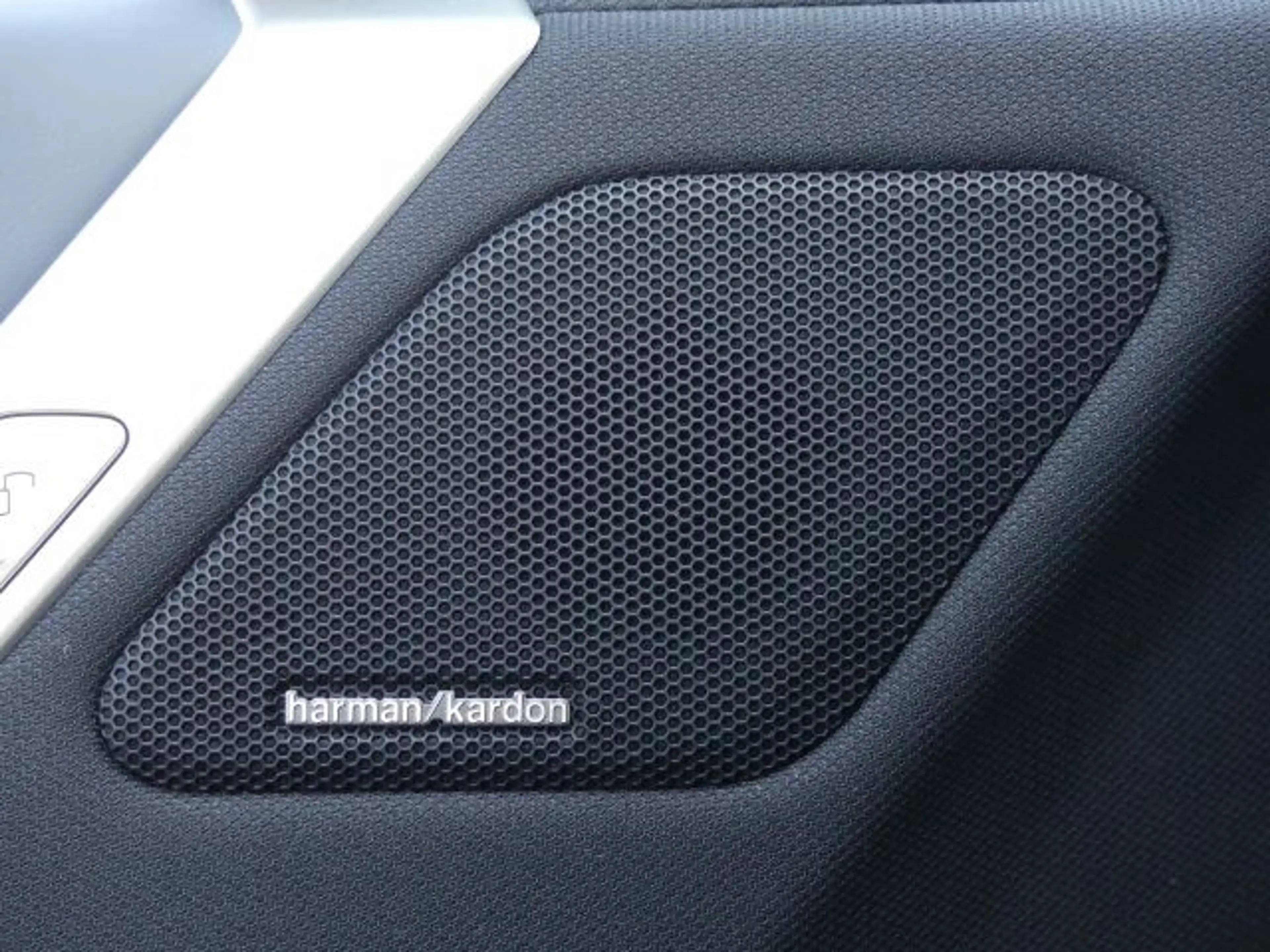 BMW iX xDrive50 Sportpak.AHK°LASER°PANO°22-Sitzbel. — photo 10