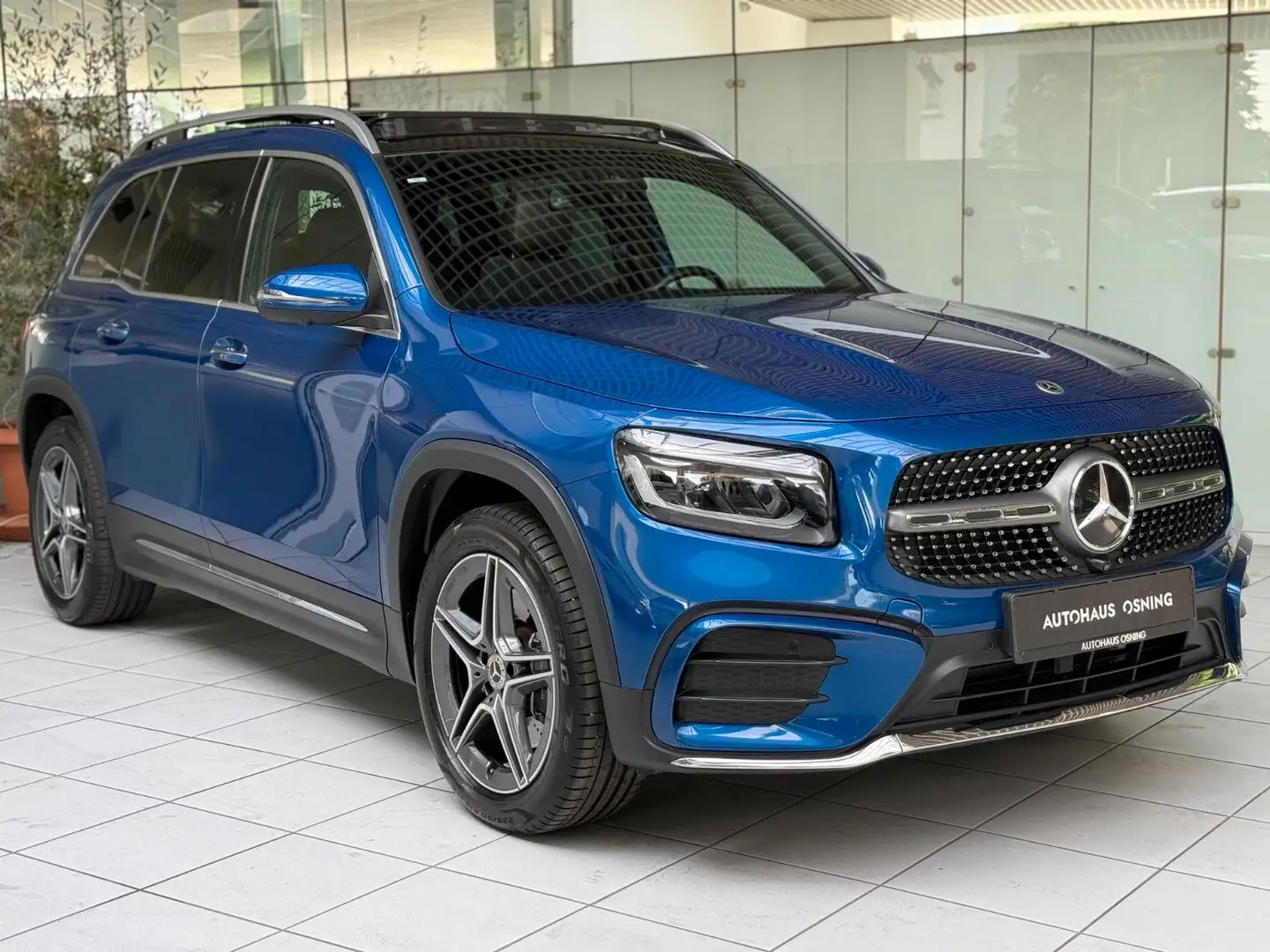 Mercedes-Benz GLB 220 d 4MATIC AMG PANO STHZ 360° 7-SITZE AHK Albastru - 1