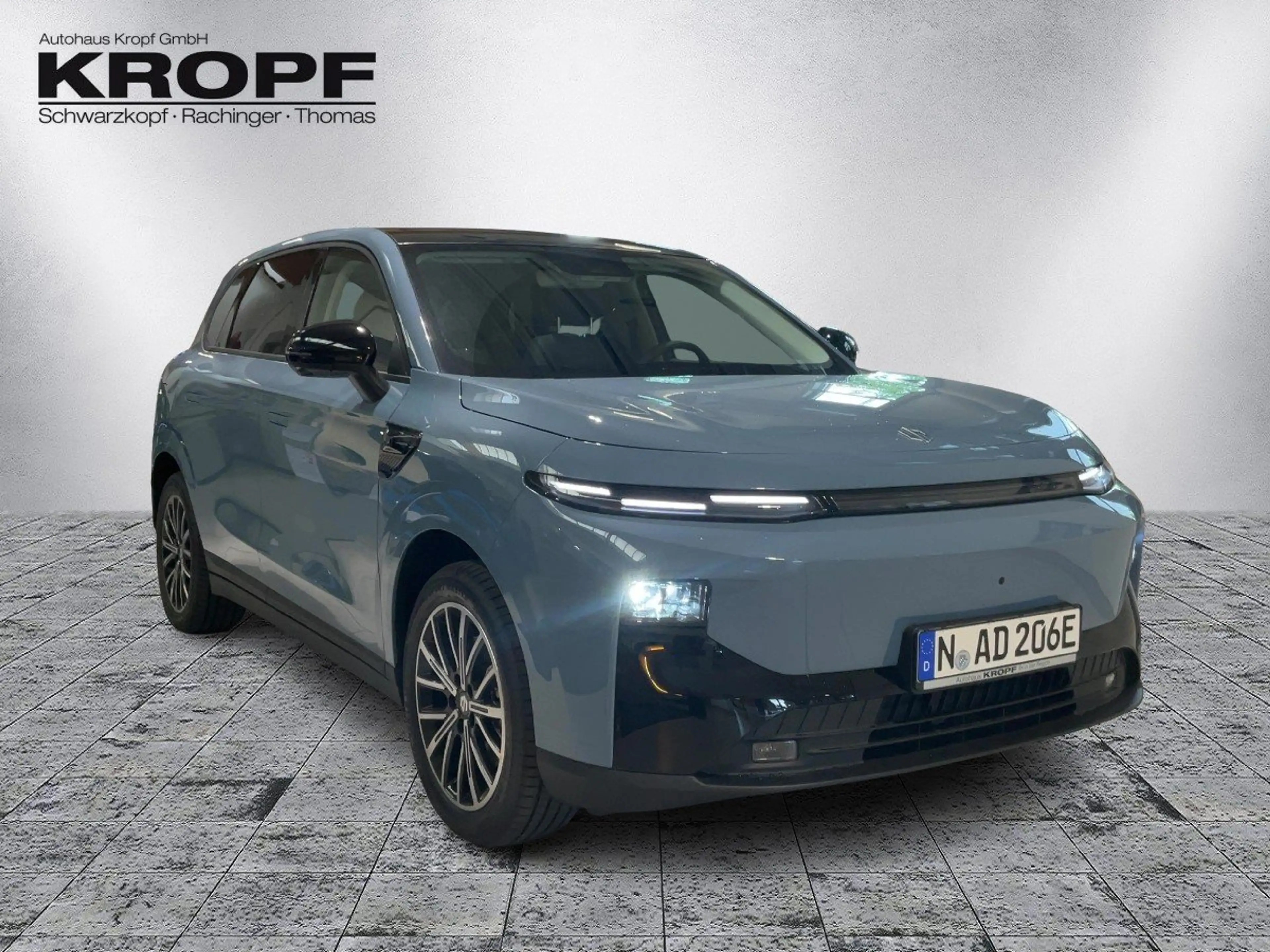 Leapmotor B10 67 W BEV Design Pro Max ACC+LED+Navi+Pano+SD — photo 6