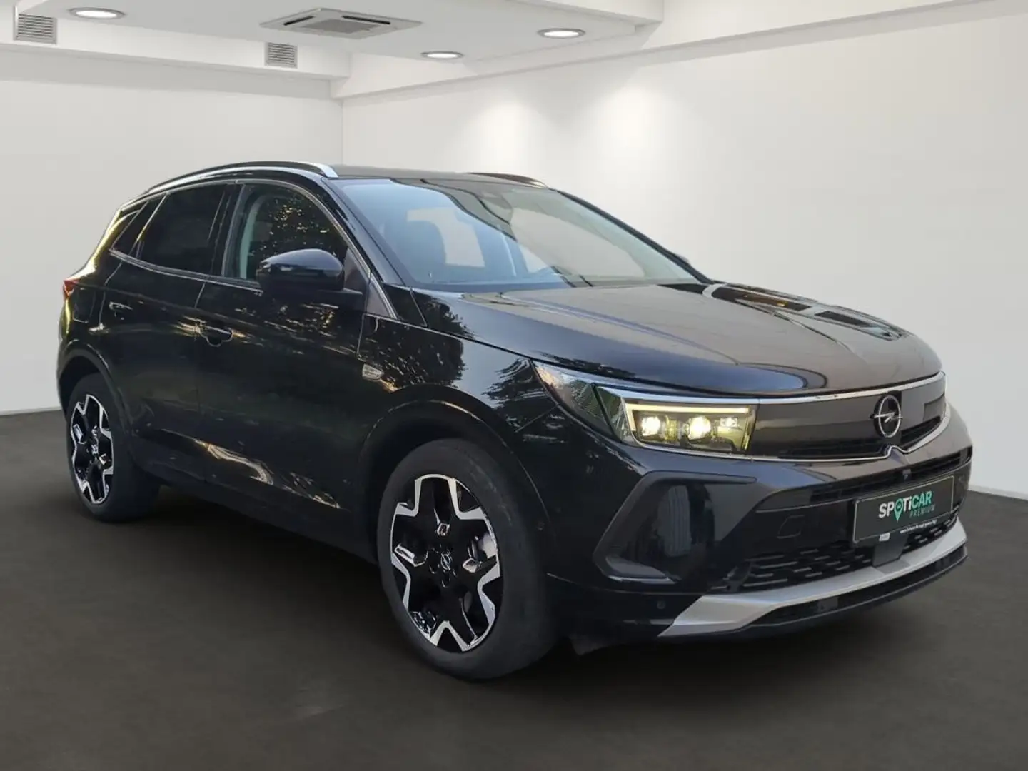 Opel Grandland Plug-in-Hybrid 1.6 DI Automatik Ultimate Schwarz - 2