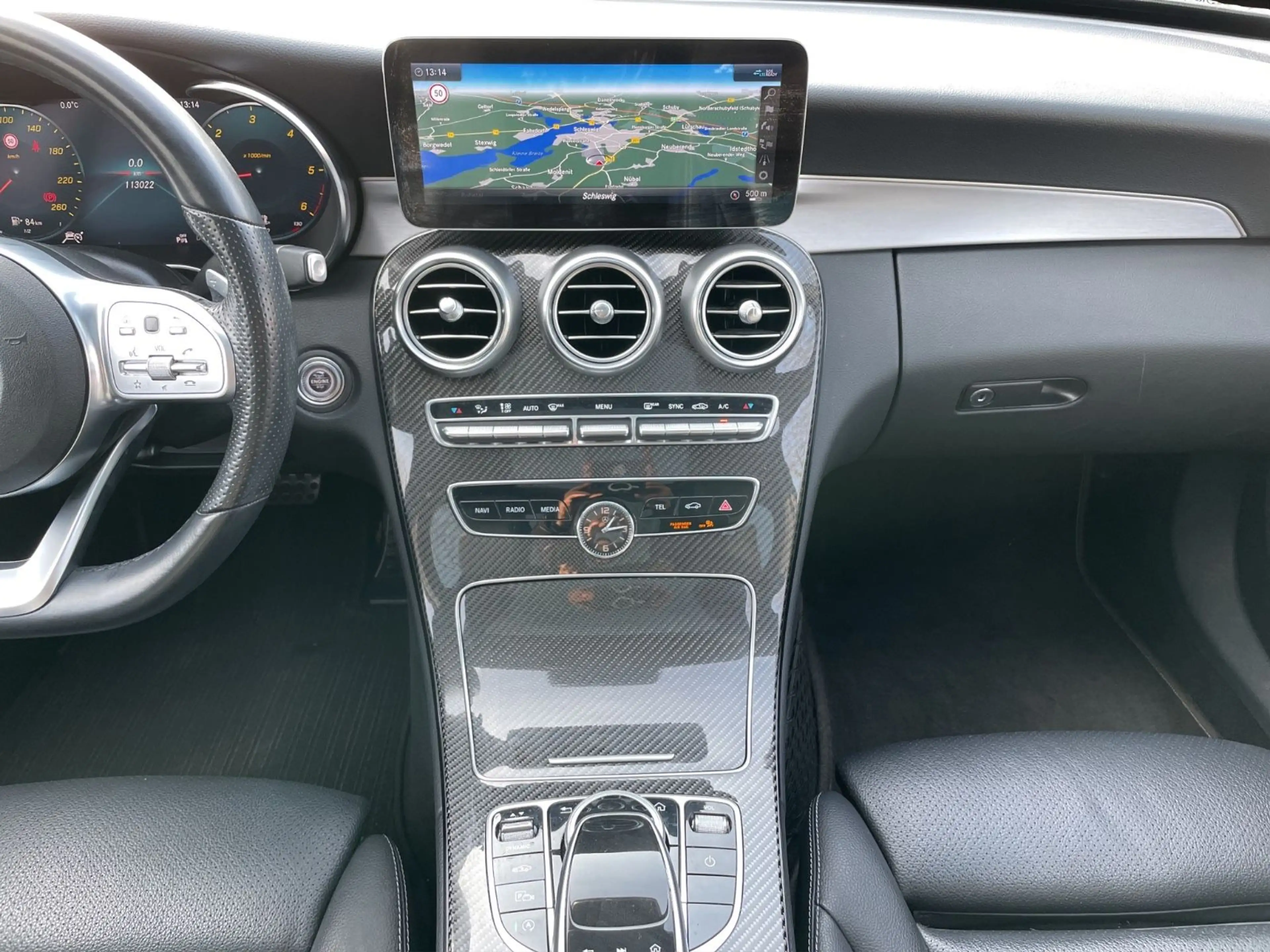 Mercedes-Benz C 300 d 4Matic AMG Pano Burmester Widescreen LED — photo 15