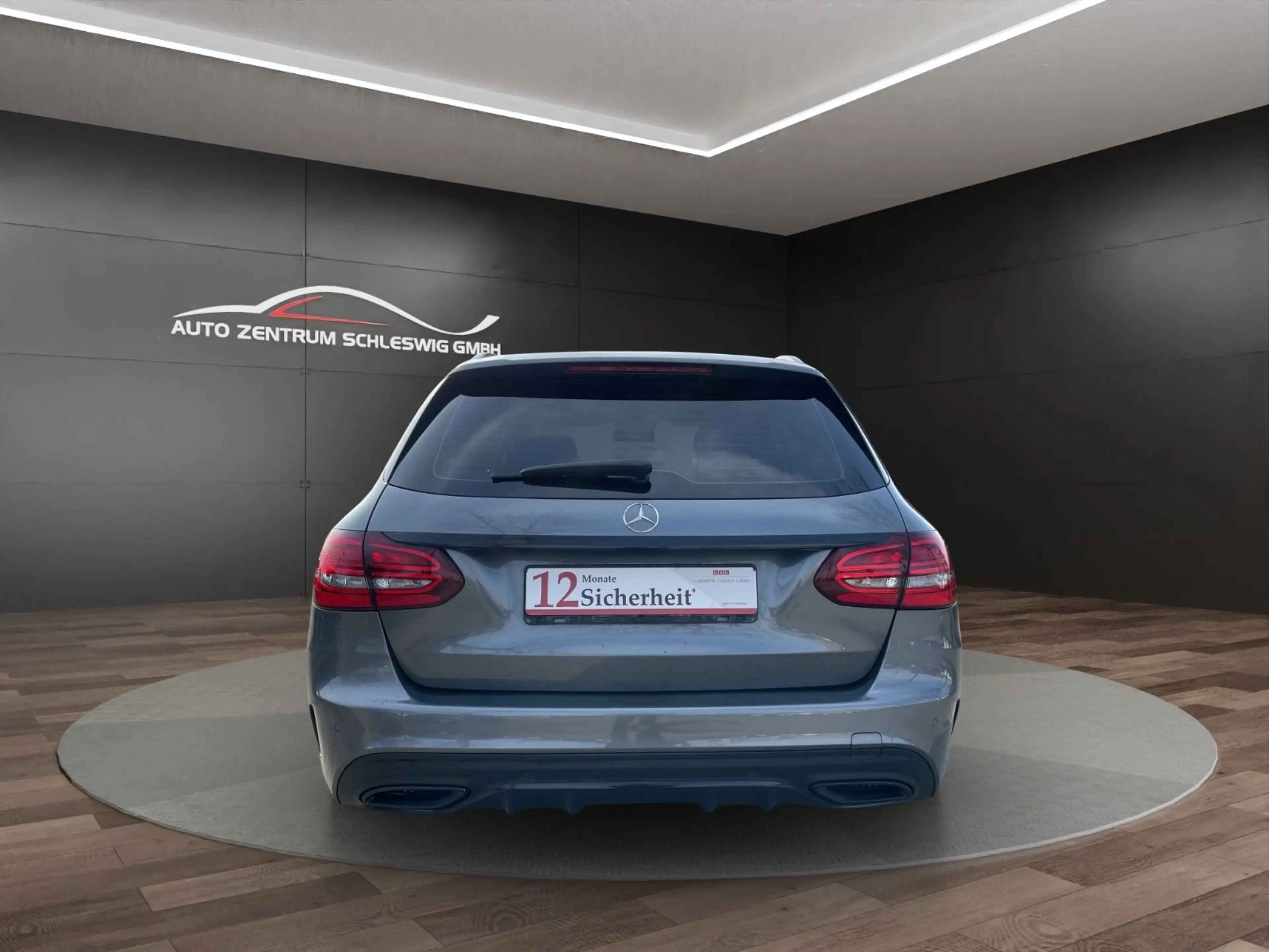 Mercedes-Benz C 300 d 4Matic AMG Pano Burmester Widescreen LED — photo 6