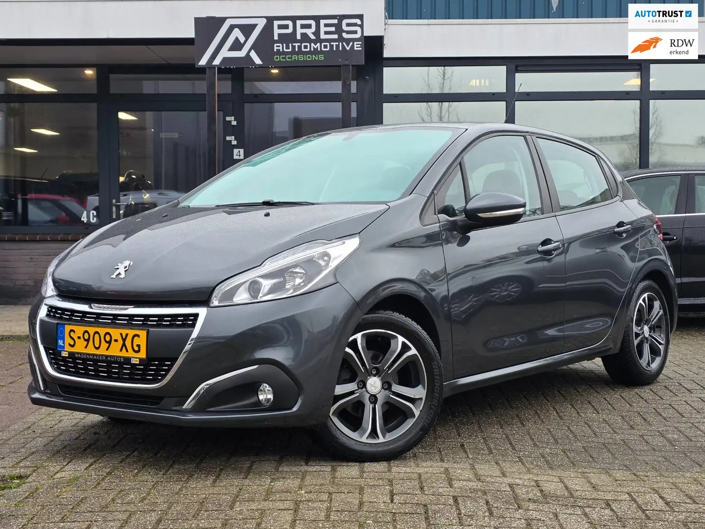 Peugeot 208 1.2 PureTech Blue Lion |AIRCO|CRUISE|NAVI|LMV Grau - 1