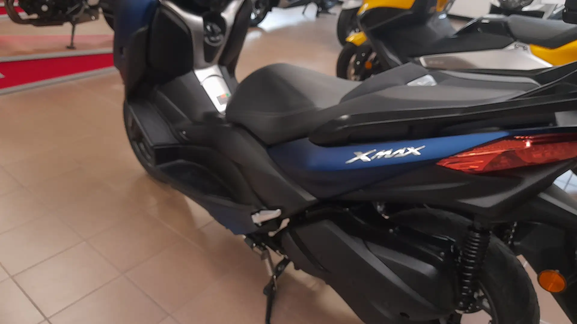 Yamaha X-Max 300 Blu/Azzurro - 1