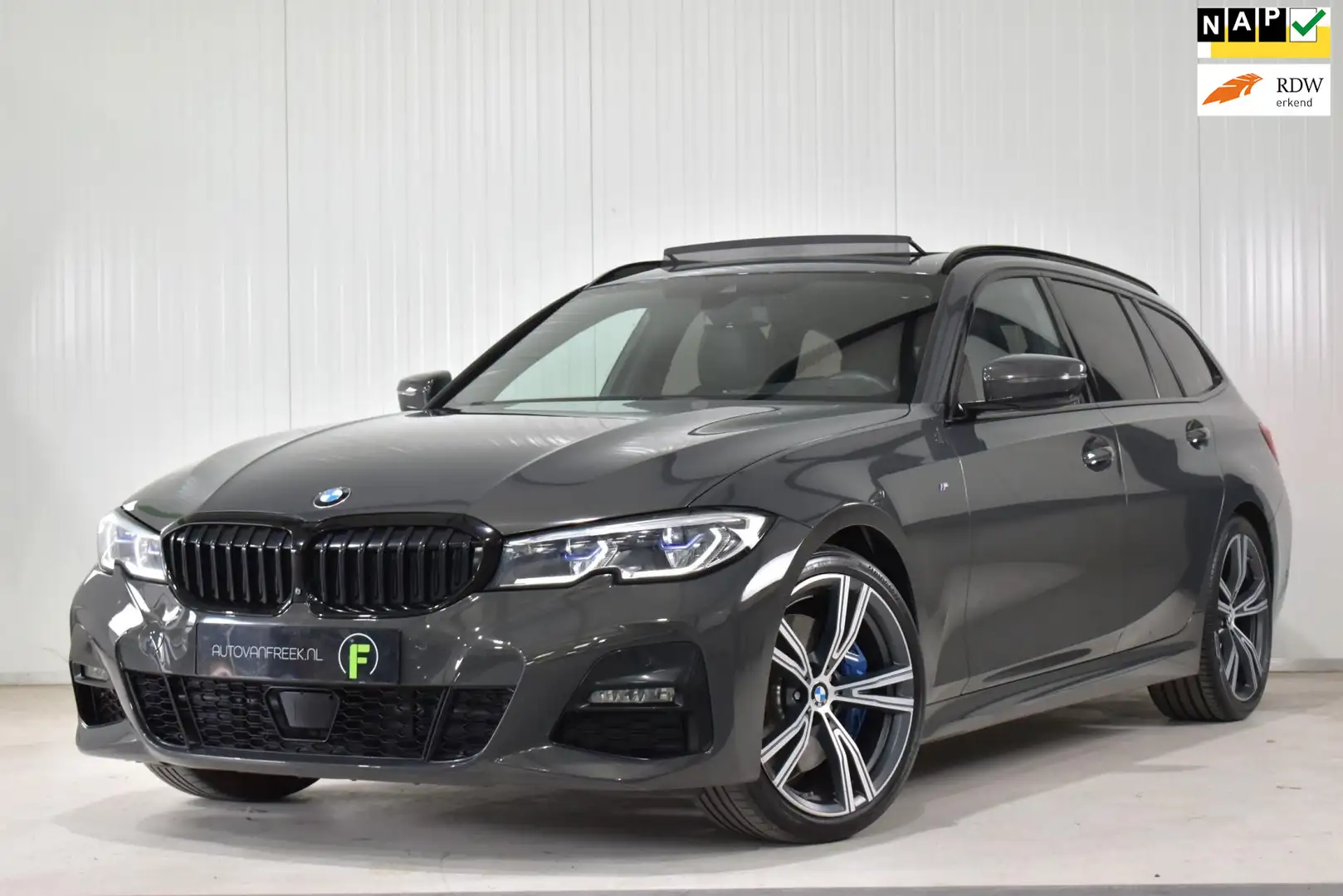 BMW 330 3-serie Touring 330i High Executive Individual M S Grijs - 1