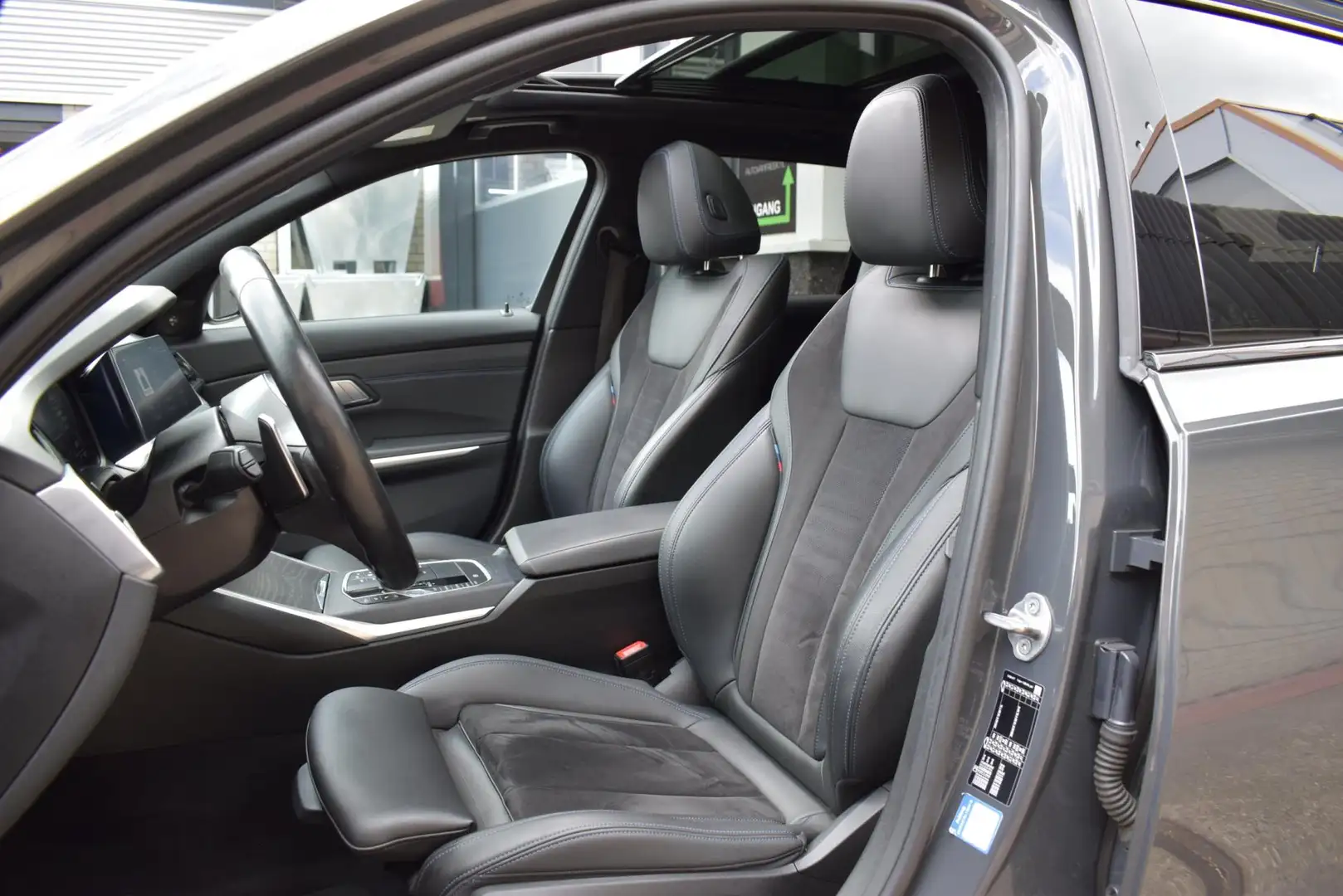 BMW 330 3-serie Touring 330i High Executive Individual M S Grijs - 2