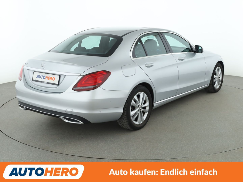 Mercedes-Benz C 180 C 180 CGI Avantgarde Aut.*NAVI*LED*TEMPO*CAM*PDC* — photo 6