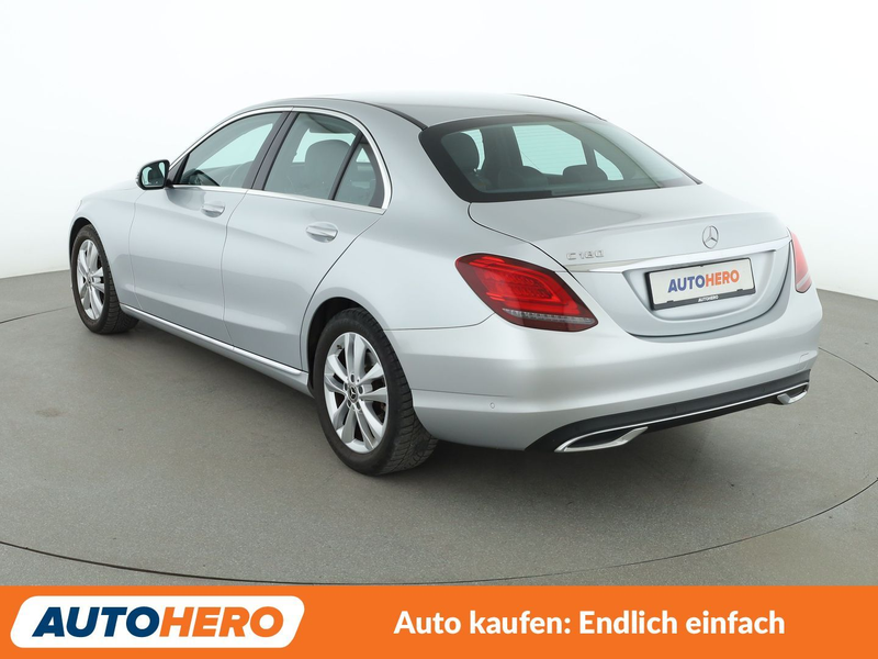 Mercedes-Benz C 180 C 180 CGI Avantgarde Aut.*NAVI*LED*TEMPO*CAM*PDC* — photo 4
