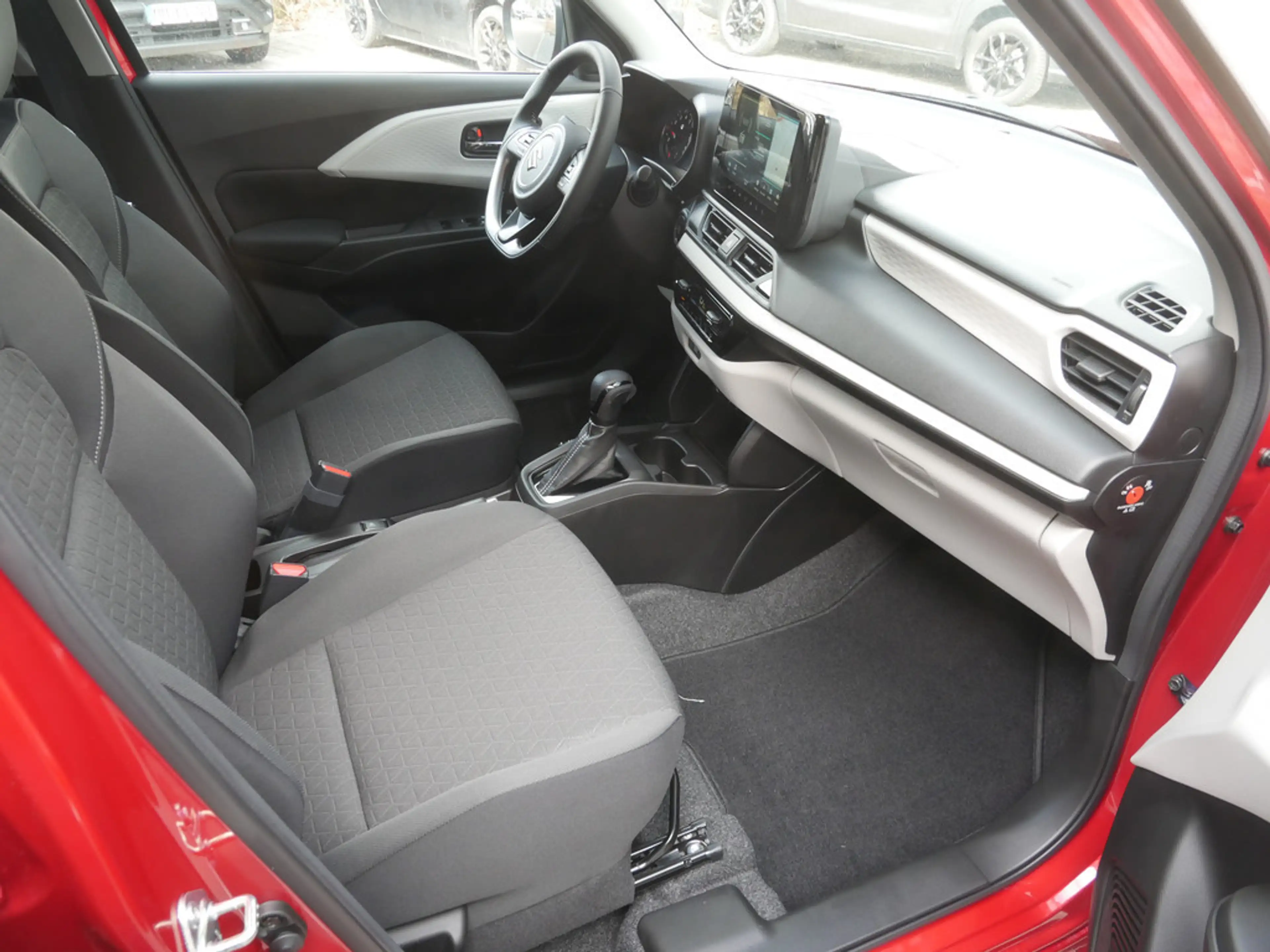 Suzuki Swift 1.2 Hybrid Comfort CVT SHZ NAVI ACC LED — photo 10