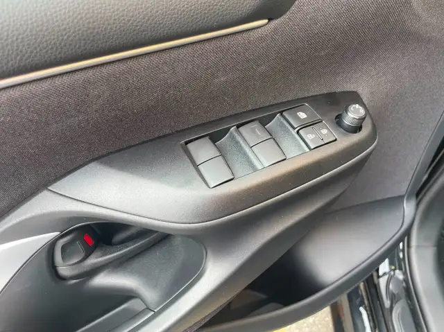 Toyota Yaris view 15