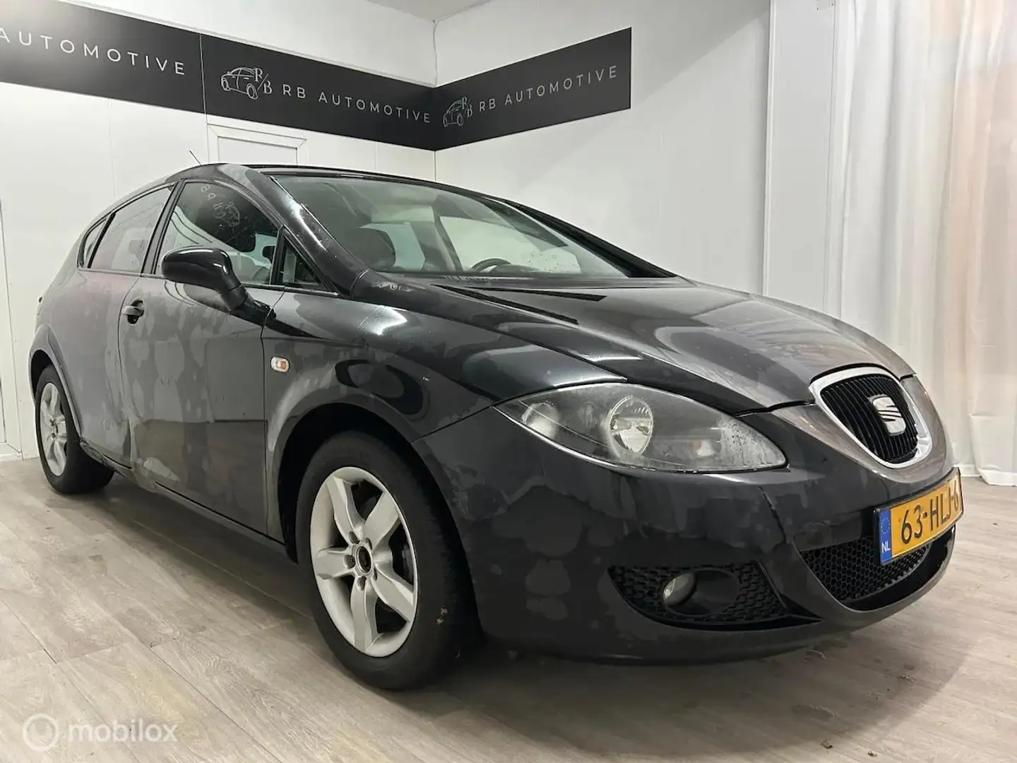 SEAT Leon 1.6 25 Edition I EXPORTPRIJS Schwarz - 2