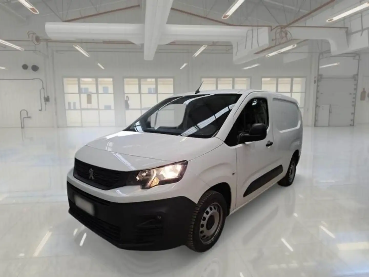 Peugeot Partner 1.5 100CV L2 PASSO LUNGO Noir - 1