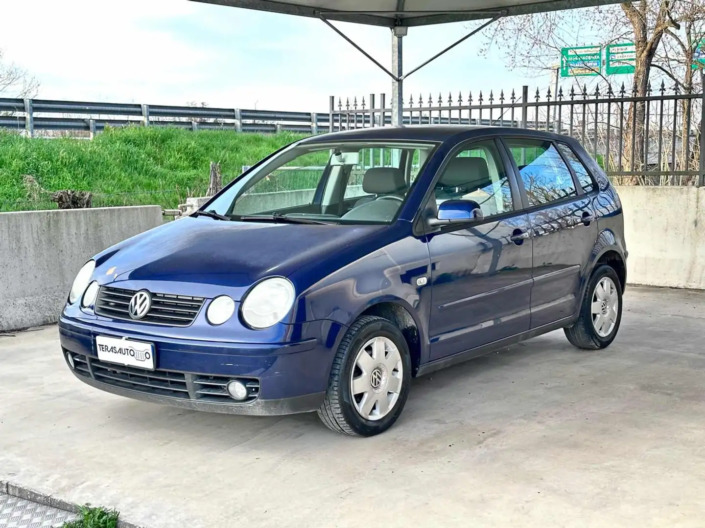 Volkswagen Polo 1.4 16V 5p. X Air OK NEOPATENTATI Blauw - 1