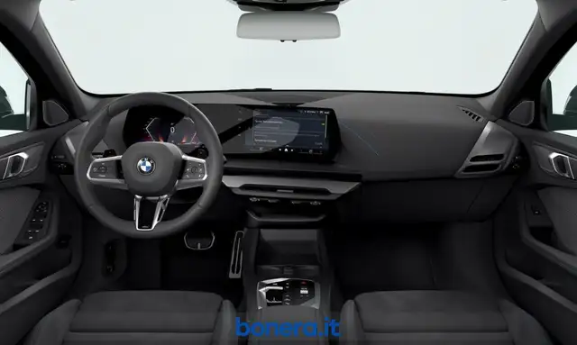 BMW 1 Series view 3