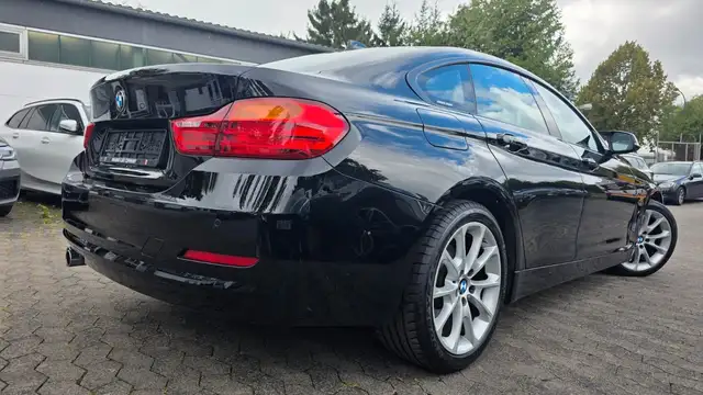 BMW 4 Series view 3
