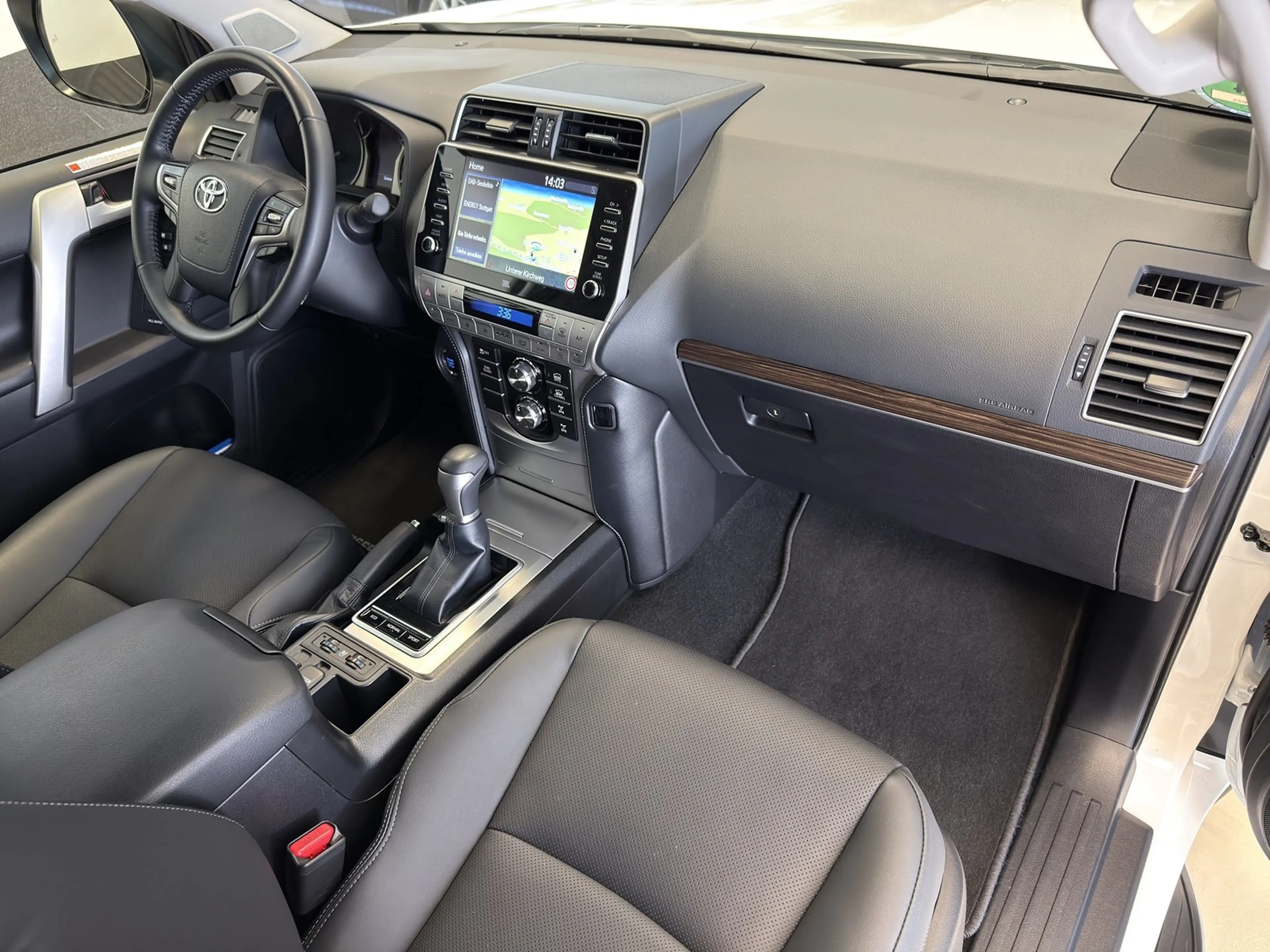 Toyota Land Cruiser 2.8 D4-D Executive AHK LED ACC Leder — photo 8