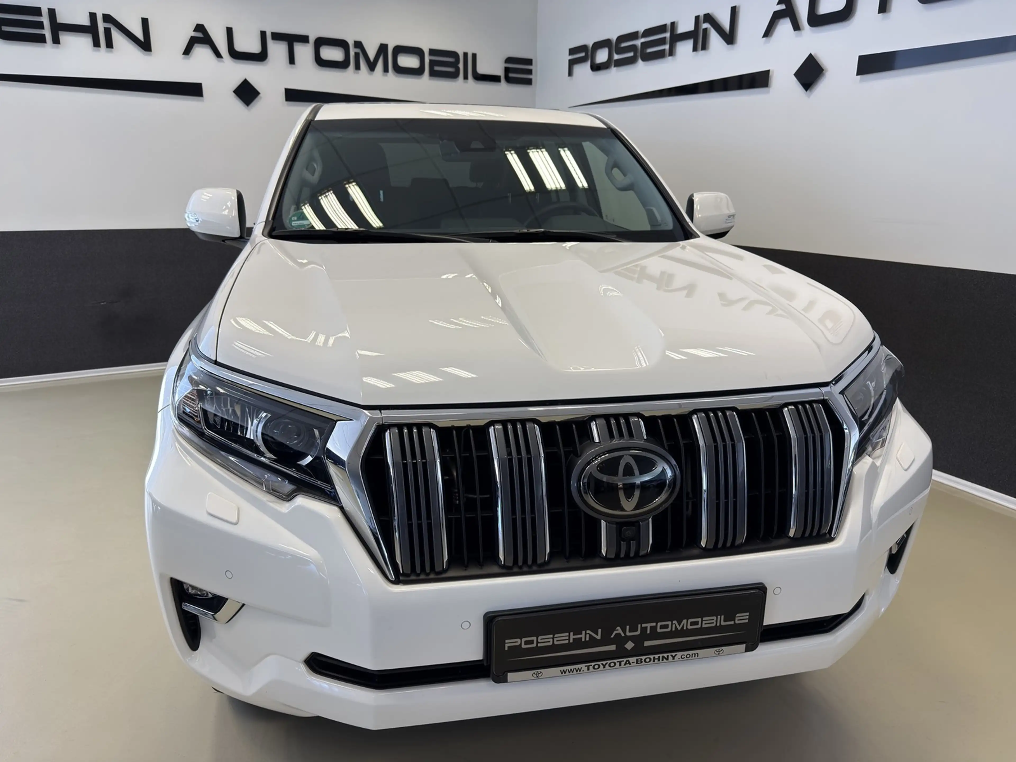 Toyota Land Cruiser 2.8 D4-D Executive AHK LED ACC Leder — photo 2