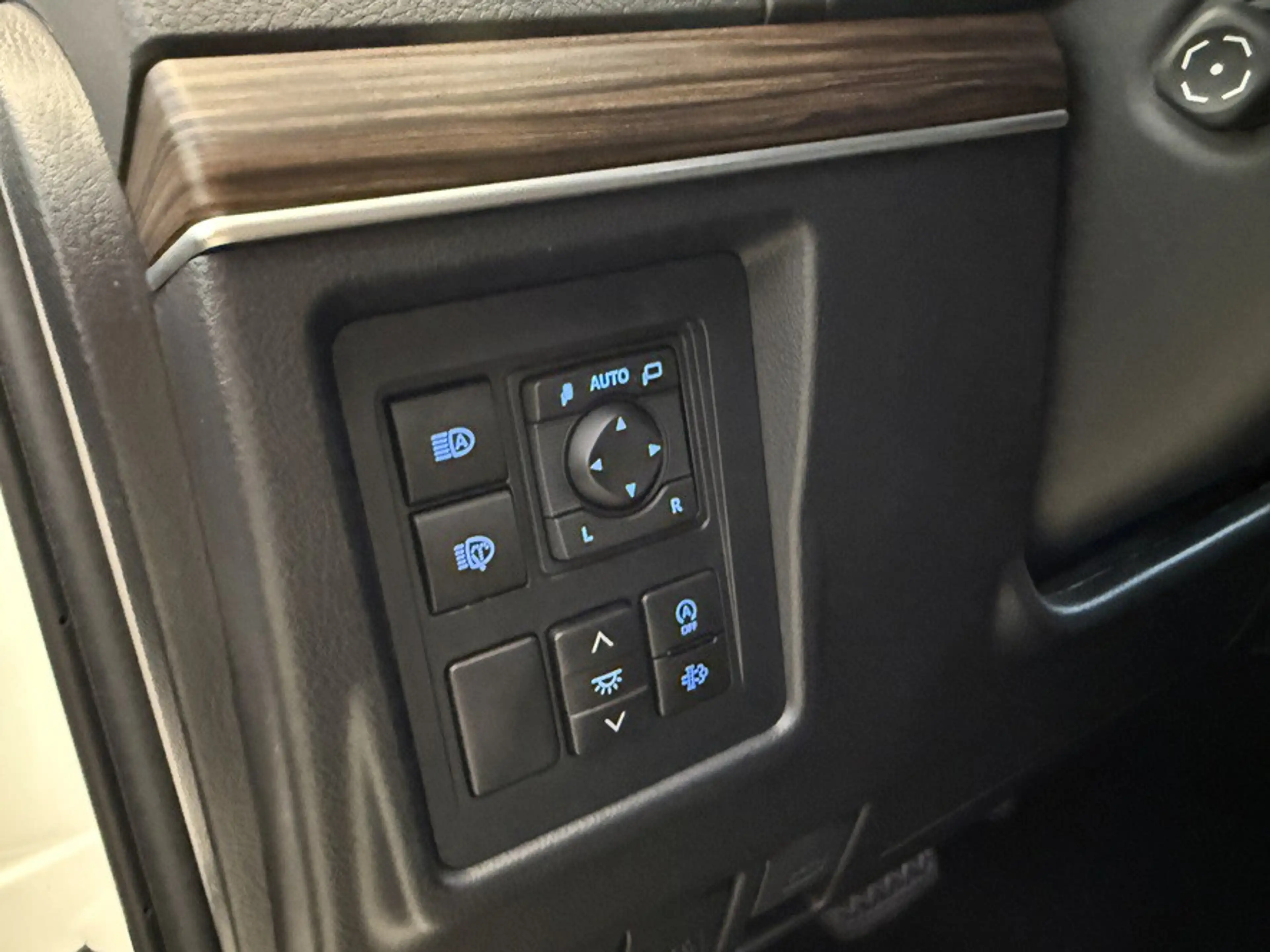 Toyota Land Cruiser 2.8 D4-D Executive AHK LED ACC Leder — photo 15