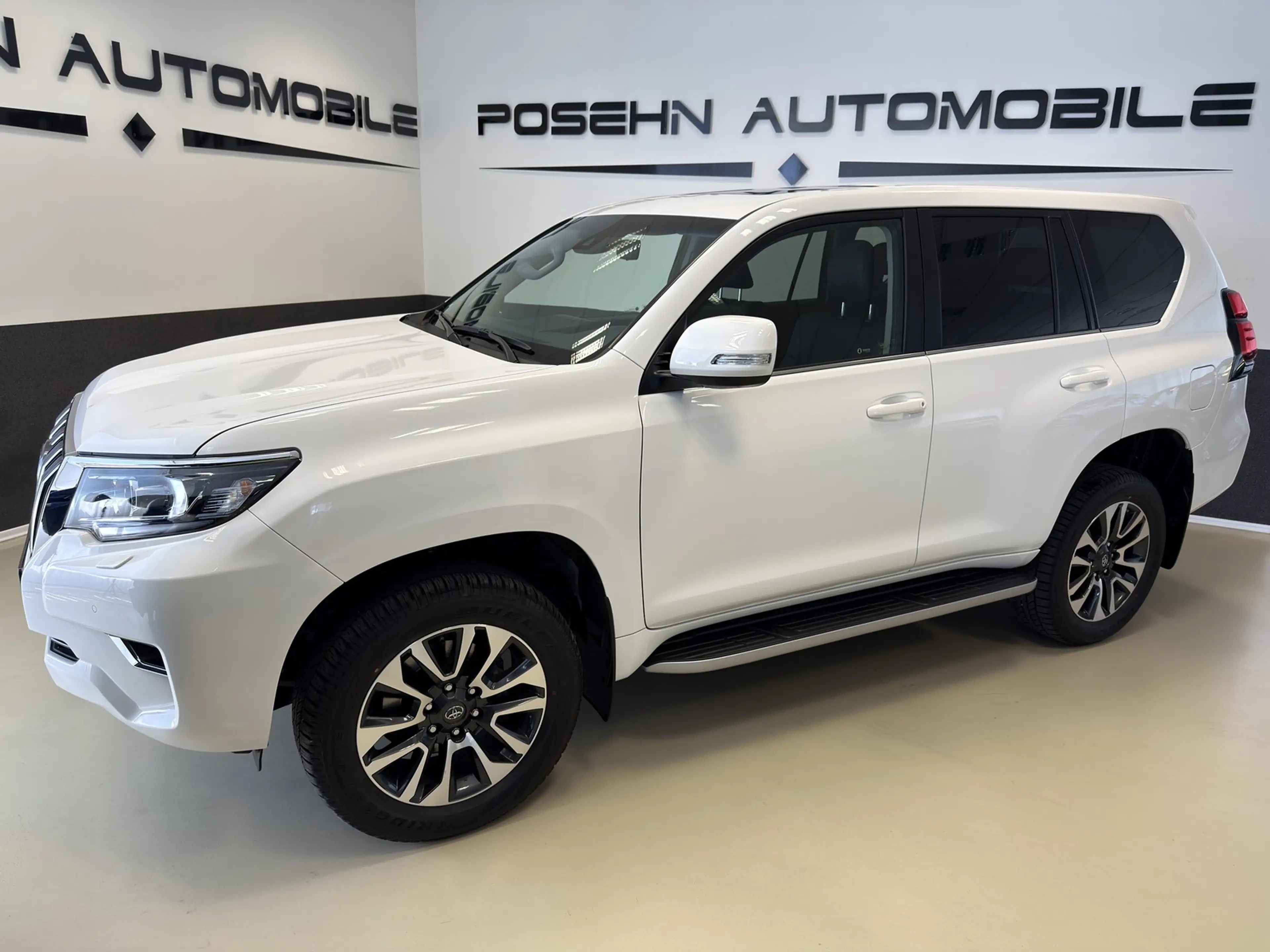 Toyota Land Cruiser 2.8 D4-D Executive AHK LED ACC Leder — photo 3