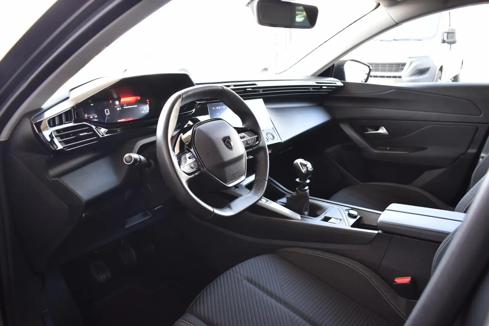 Peugeot 308 SW 1.2 PT Active Pack Business / navi / pdc / crui Grijs - 2