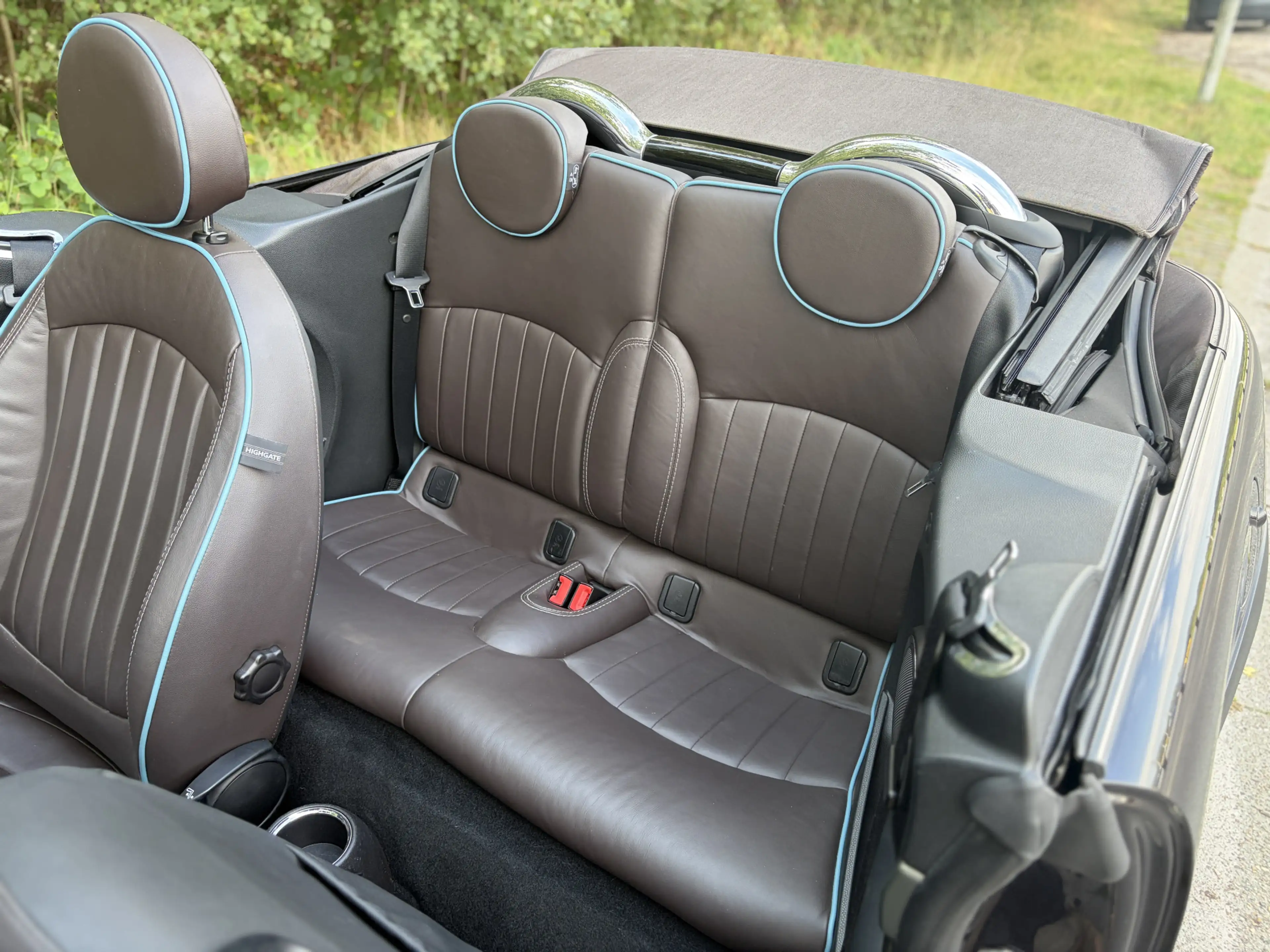 MINI Cooper Cabrio 1.6 Highgate Chili — photo 12