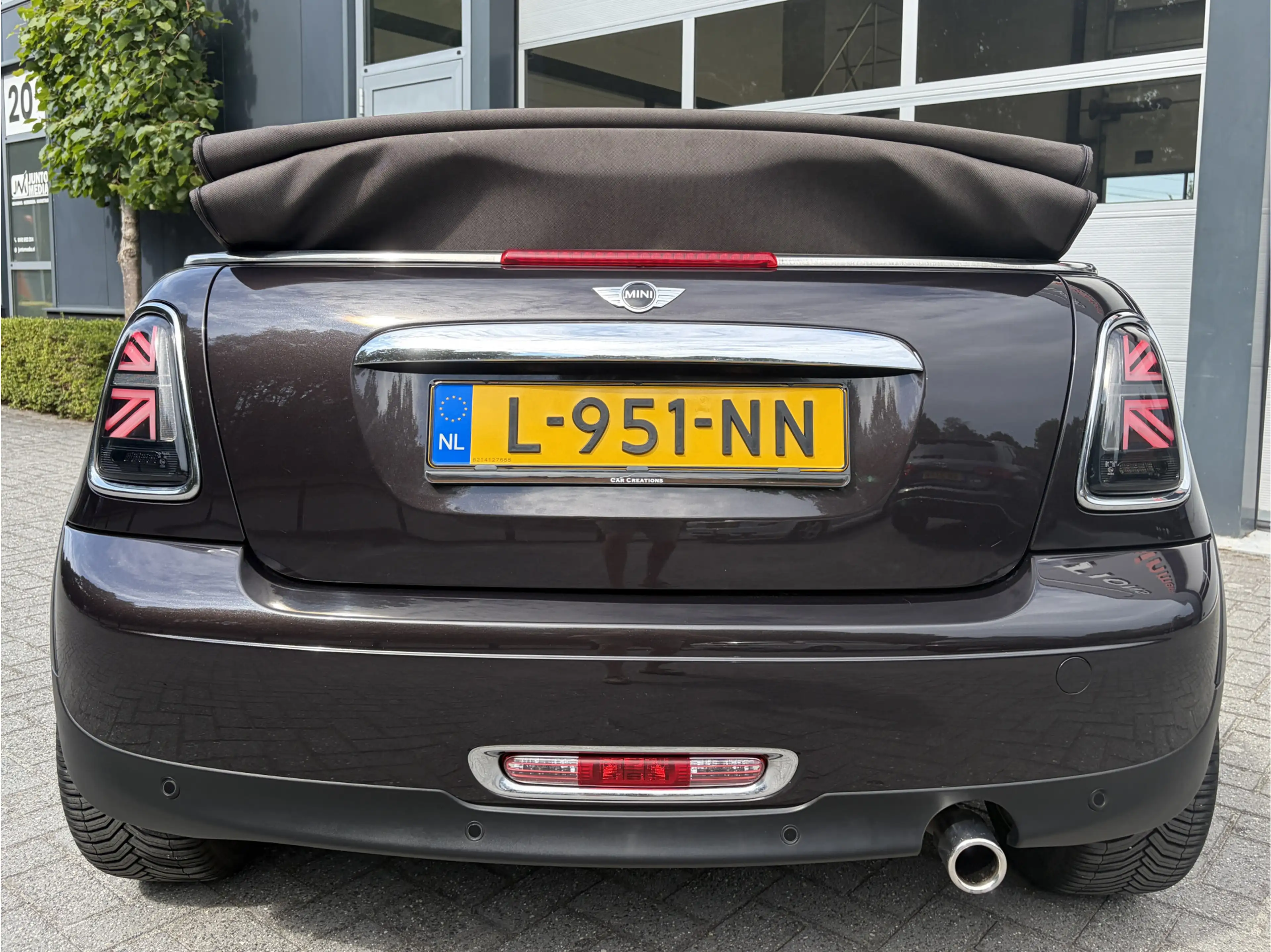 MINI Cooper Cabrio 1.6 Highgate Chili — photo 45
