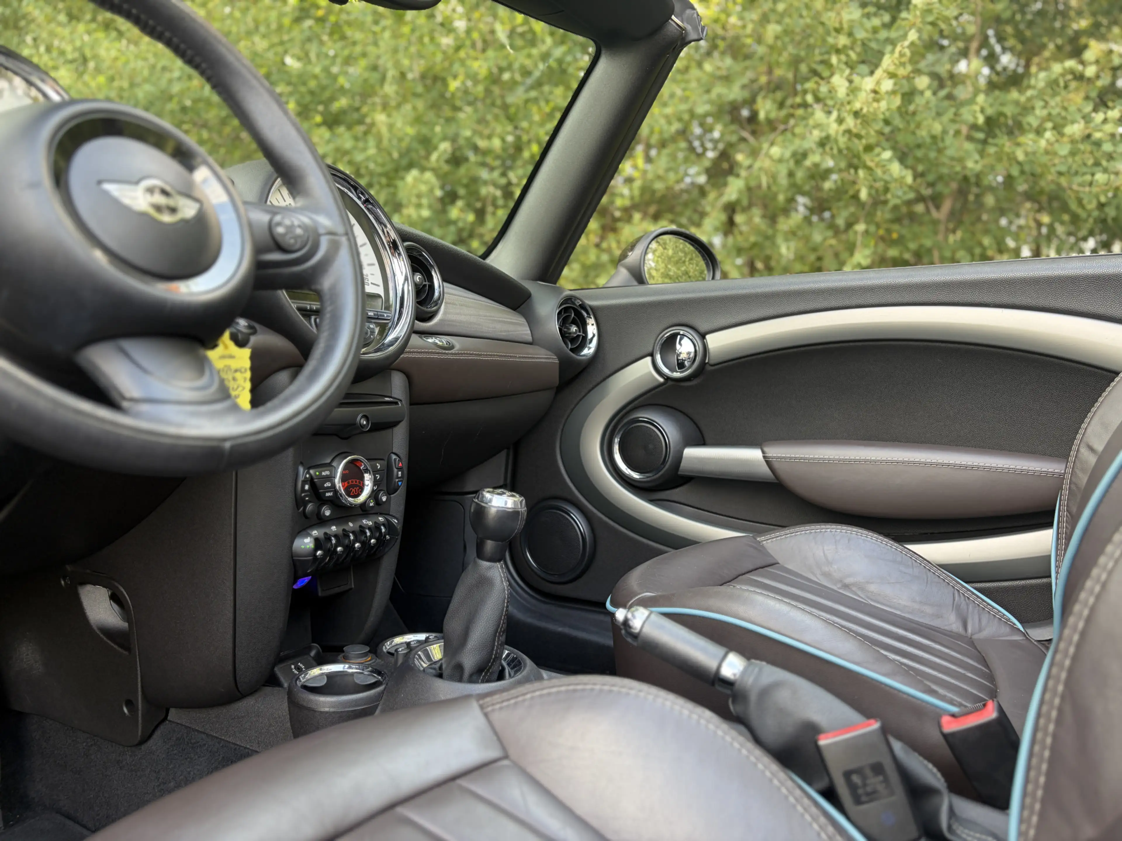 MINI Cooper Cabrio 1.6 Highgate Chili — photo 13
