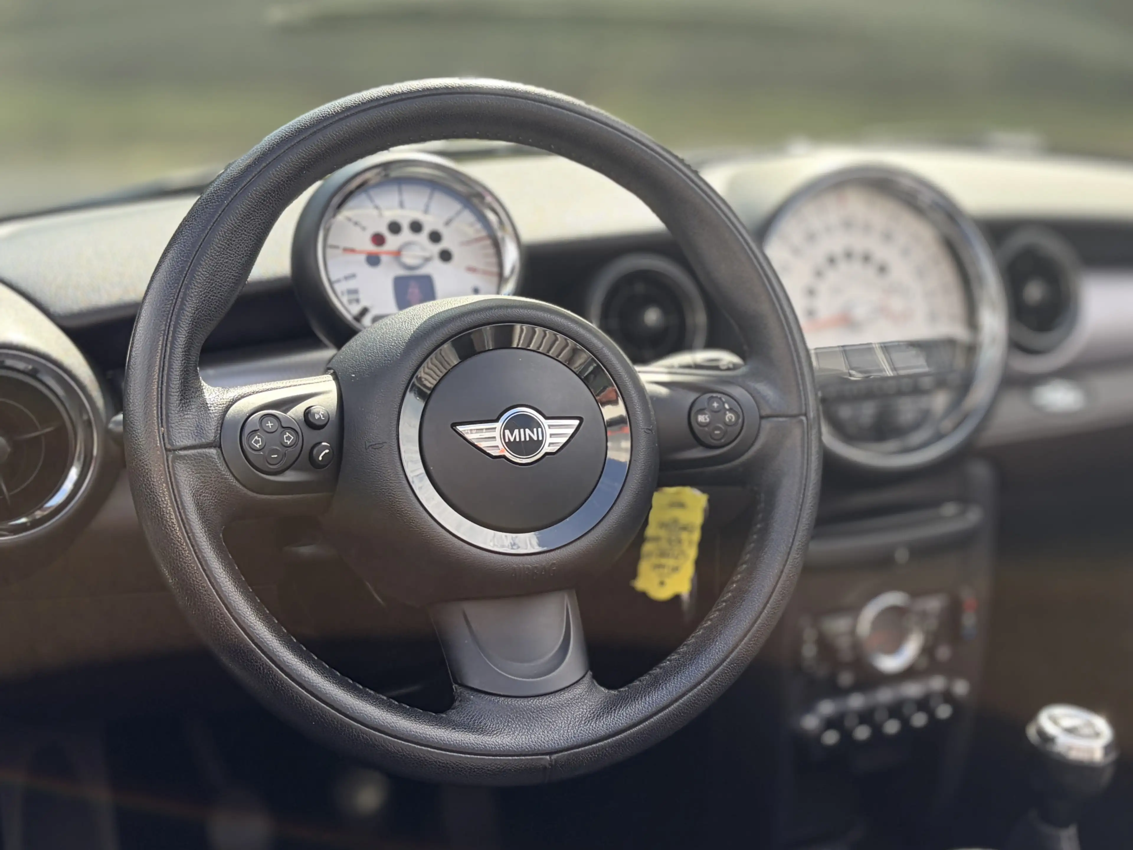MINI Cooper Cabrio 1.6 Highgate Chili — photo 20
