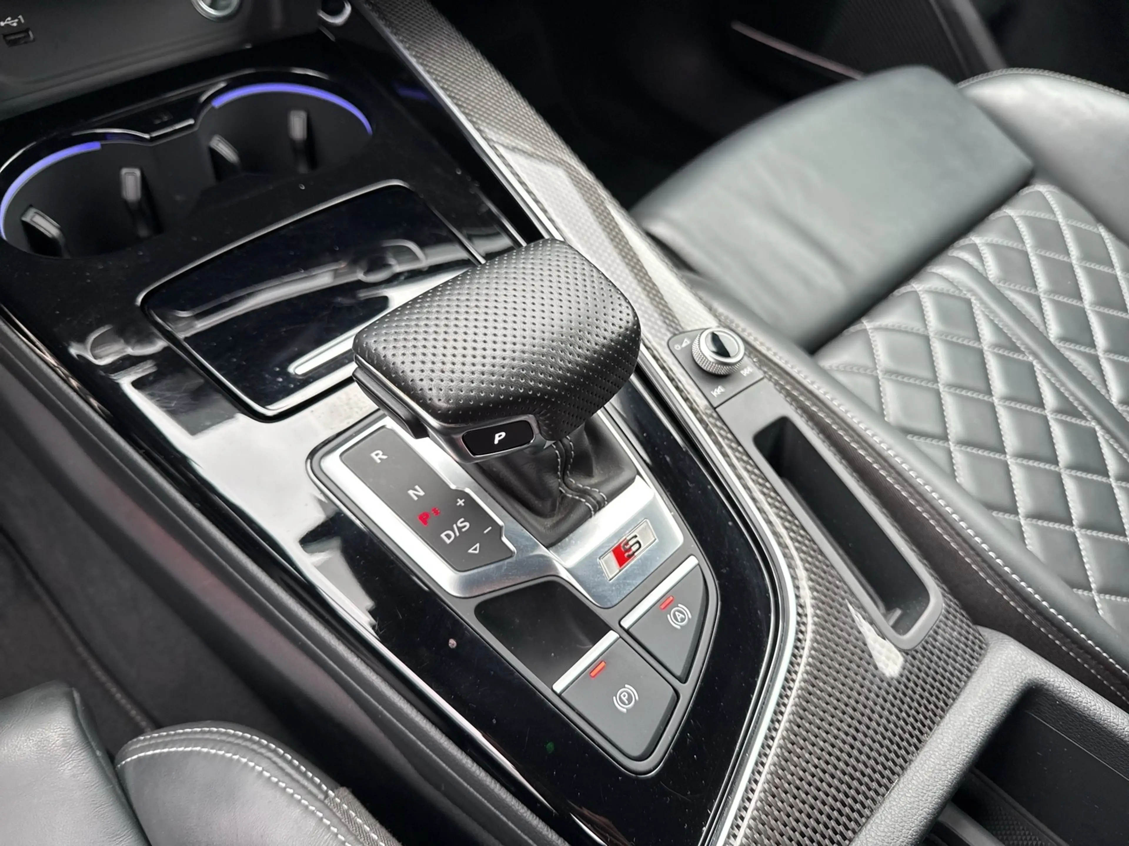 Audi S4 Avant quattro PANO B&O CAM LM19 HEADUP MATRIX — photo 10