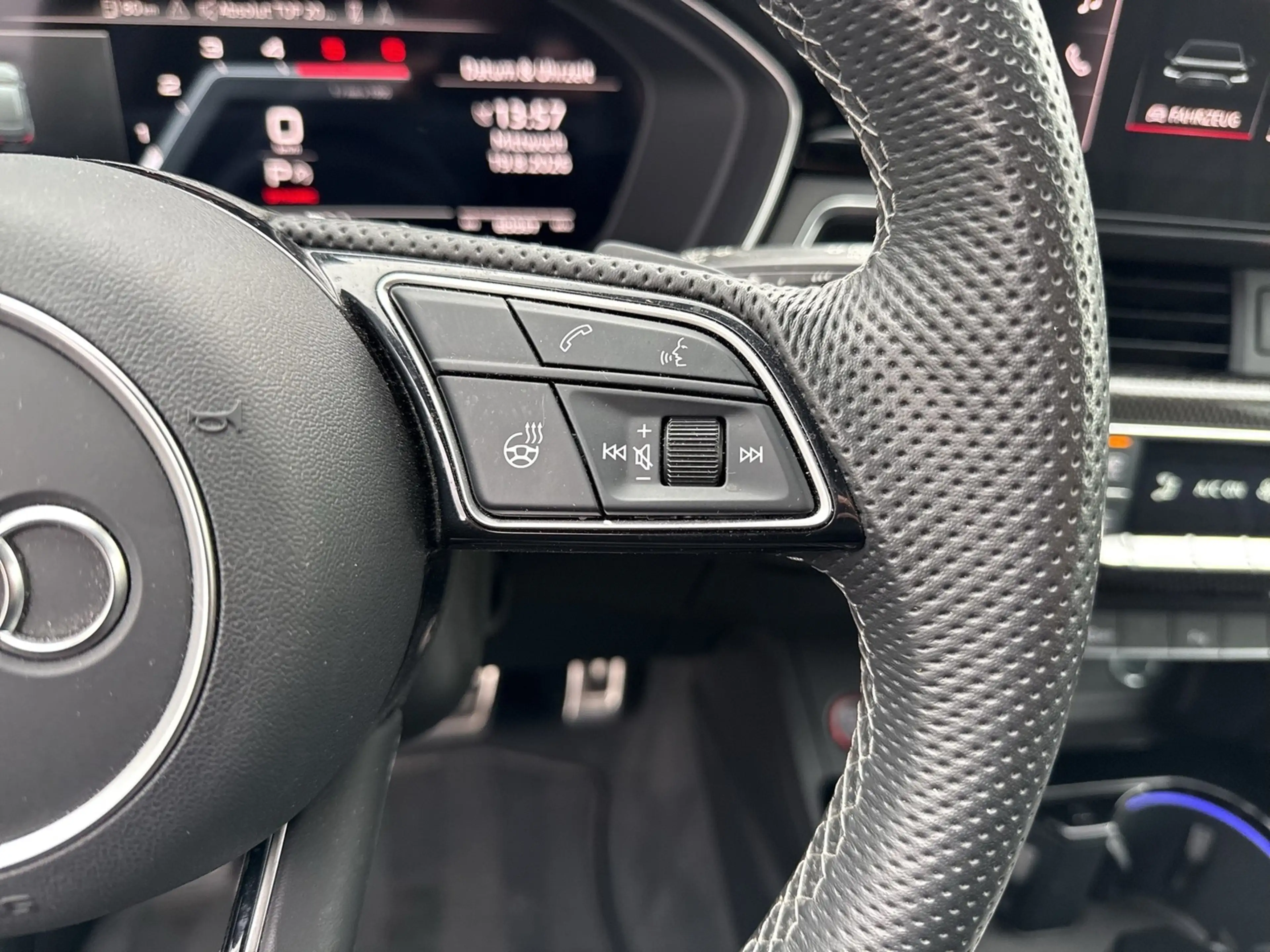 Audi S4 Avant quattro PANO B&O CAM LM19 HEADUP MATRIX — photo 14