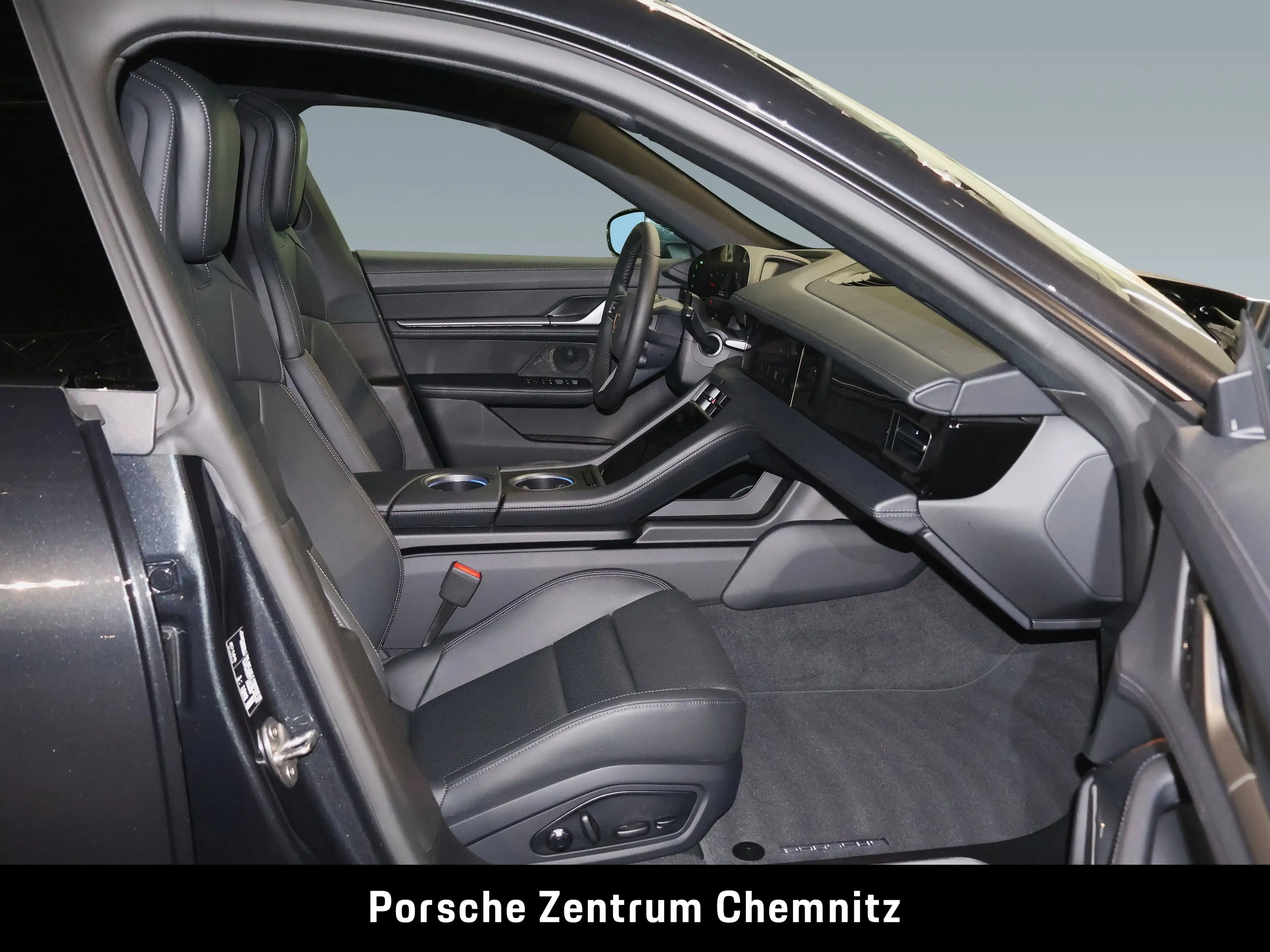 Porsche Taycan 4 Cross Turismo 4+1 Sitze;ACC;Pano;14-Wege — photo 13