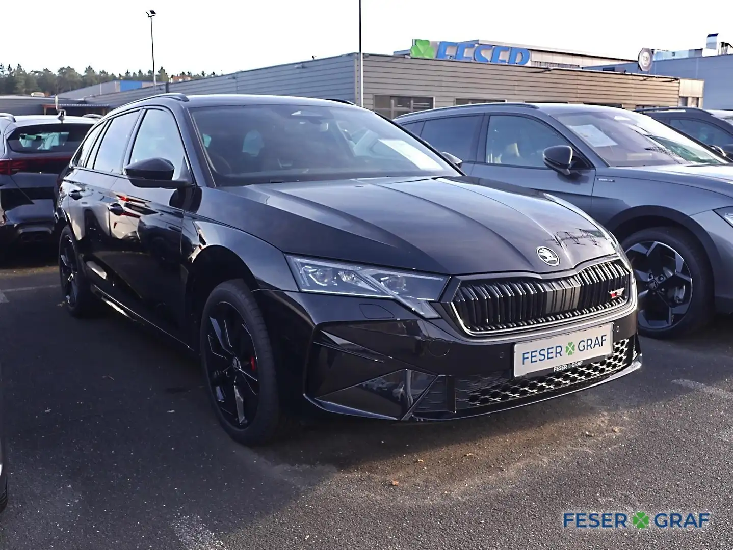 Skoda Octavia RS 2,0 TSI DSG - AHK,SHZ,NAVI,KAMERA Schwarz - 2