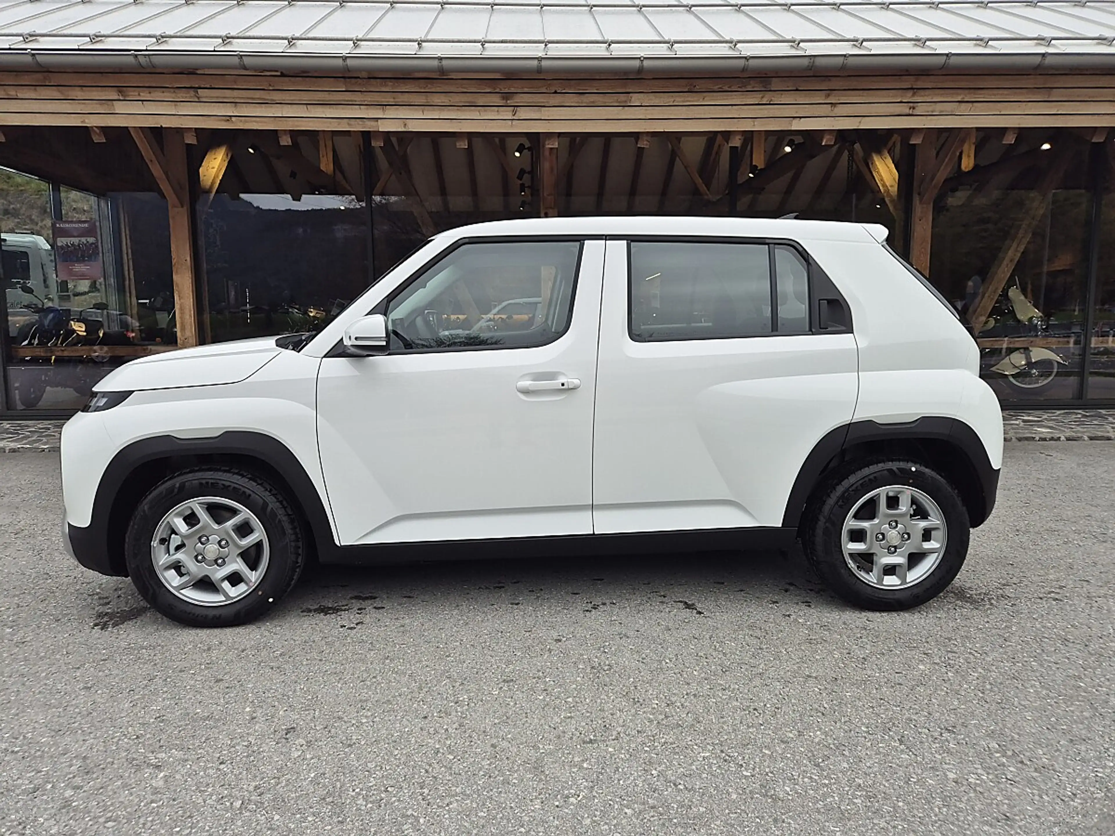 Hyundai Inster 49kWh Smart Line — photo 2