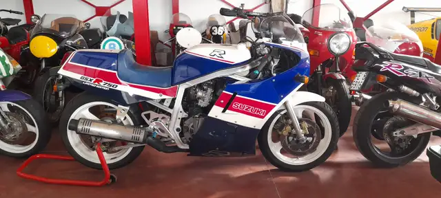 Suzuki GSX R 750 LIMITED EDITION