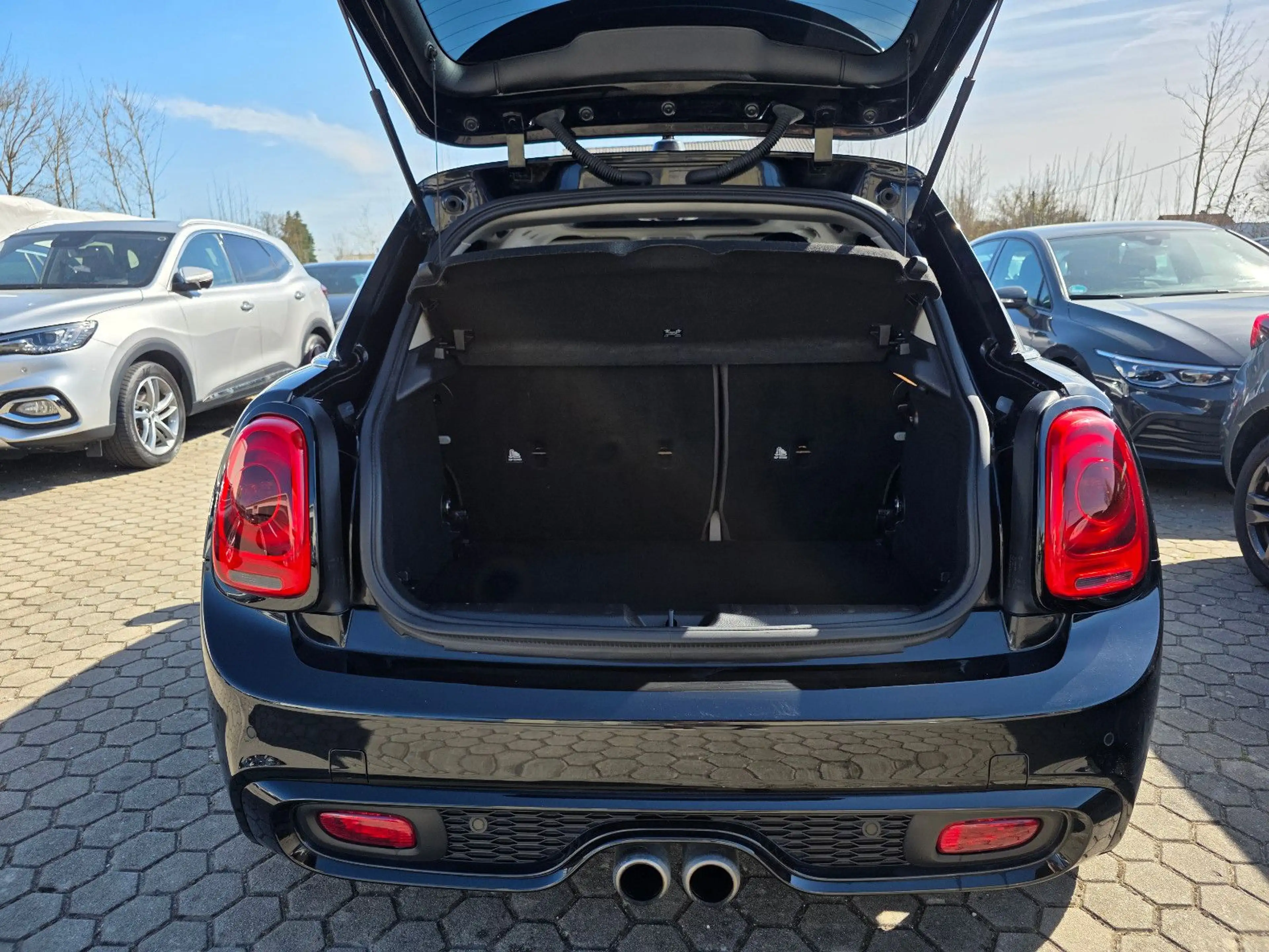 MINI Cooper S Mini 5-trg. Cooper S / TÜV NEU — photo 5