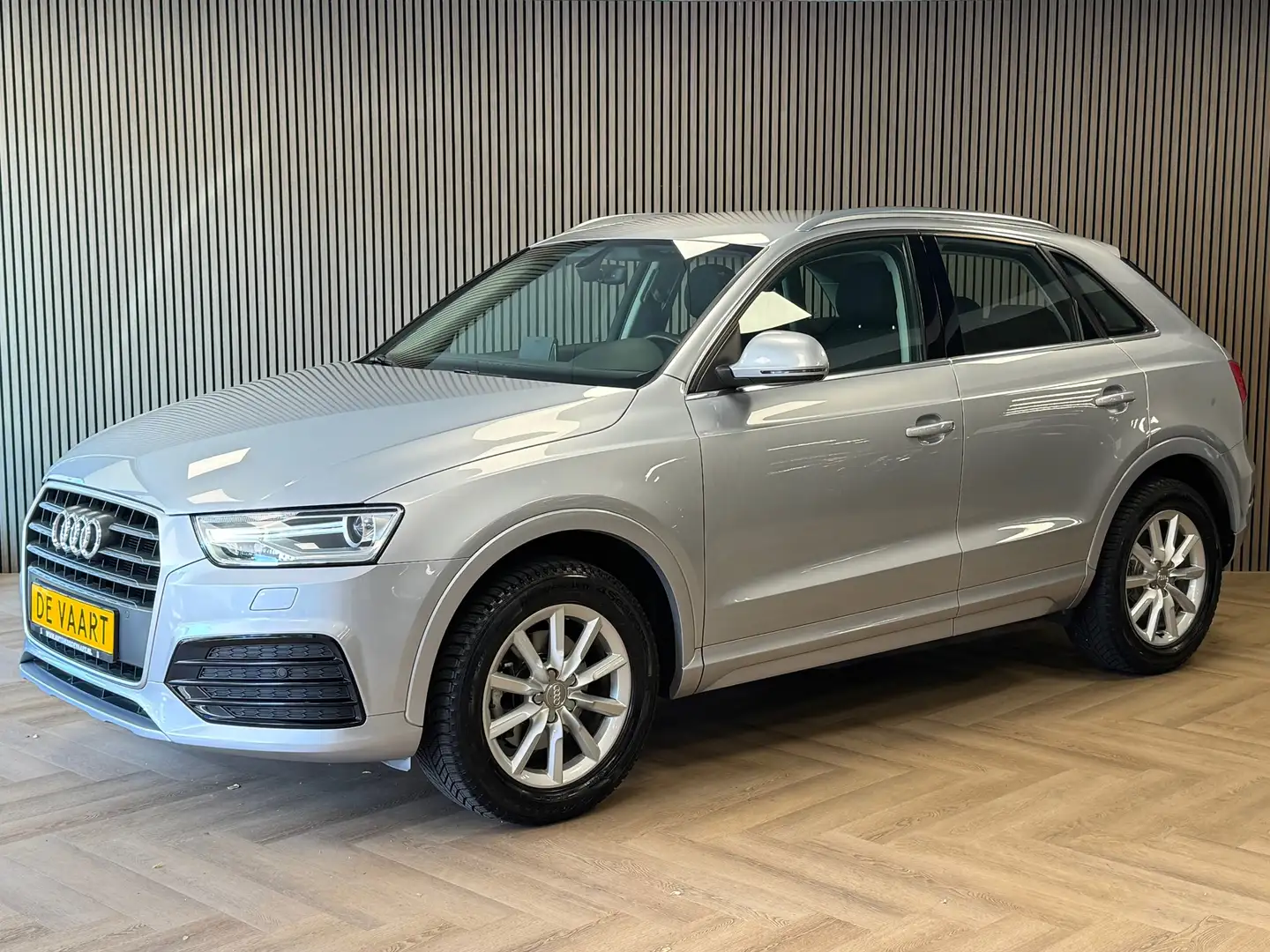 Audi Q3 1.4 TFSI CoD Sport CRUISE CONTROL AUTOMAAT AIRCO S Zilver - 1