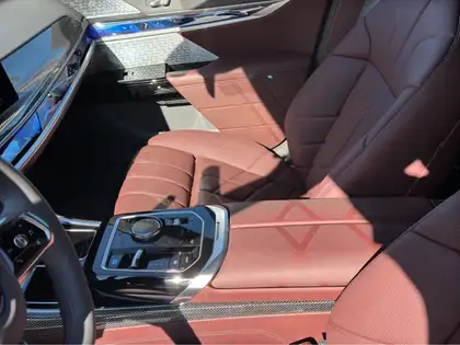 Annonce voiture d'occasion BMW i7 - CARADIZE