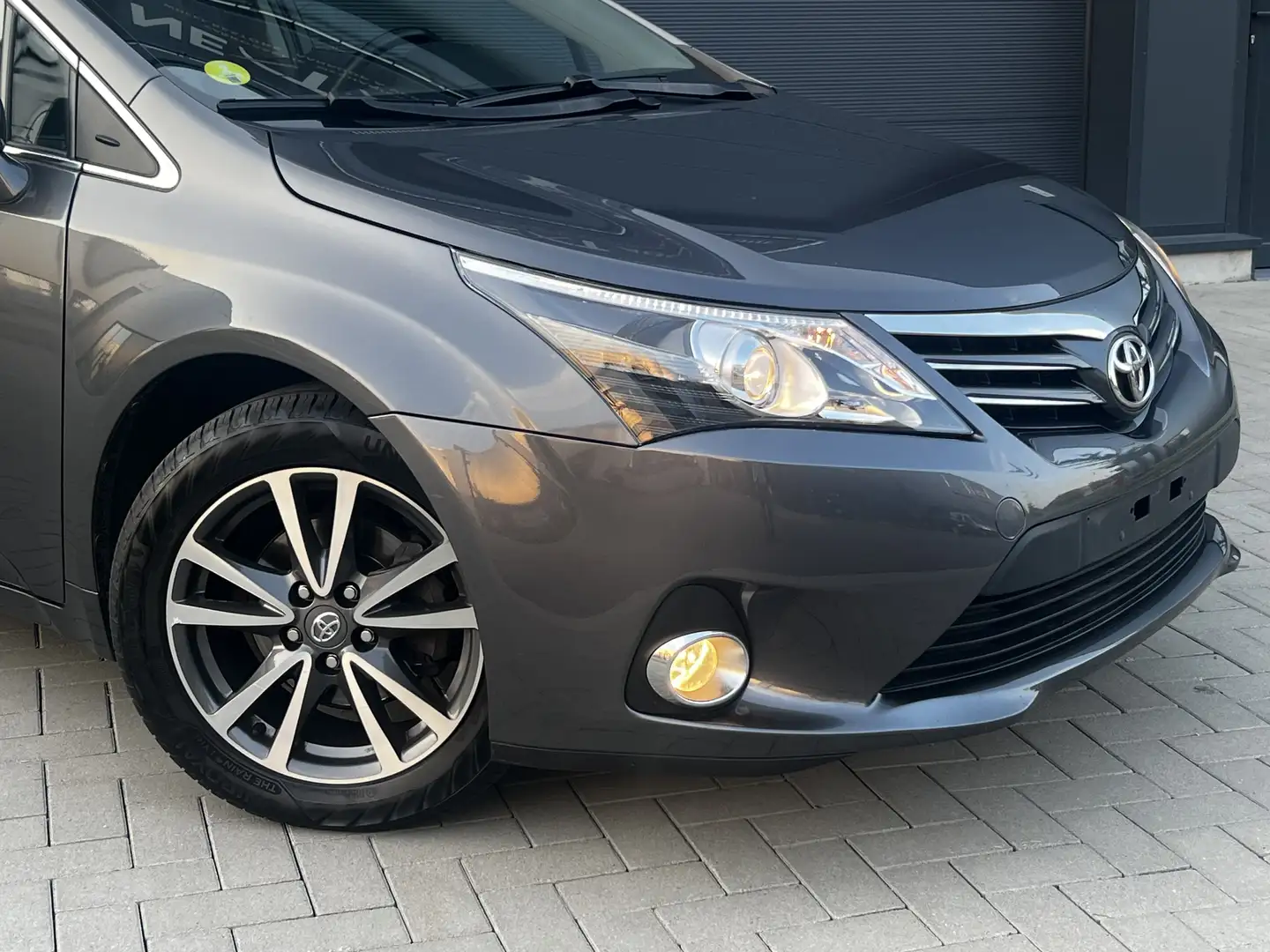 Toyota Avensis Combi 2.0 D-4D Comfort//gekeurd voor verkoop Bronze - 2