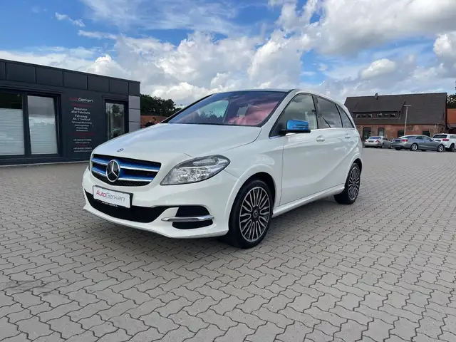 Mercedes-Benz B 250 e Electric Drive 2HD MB-Scheckheft