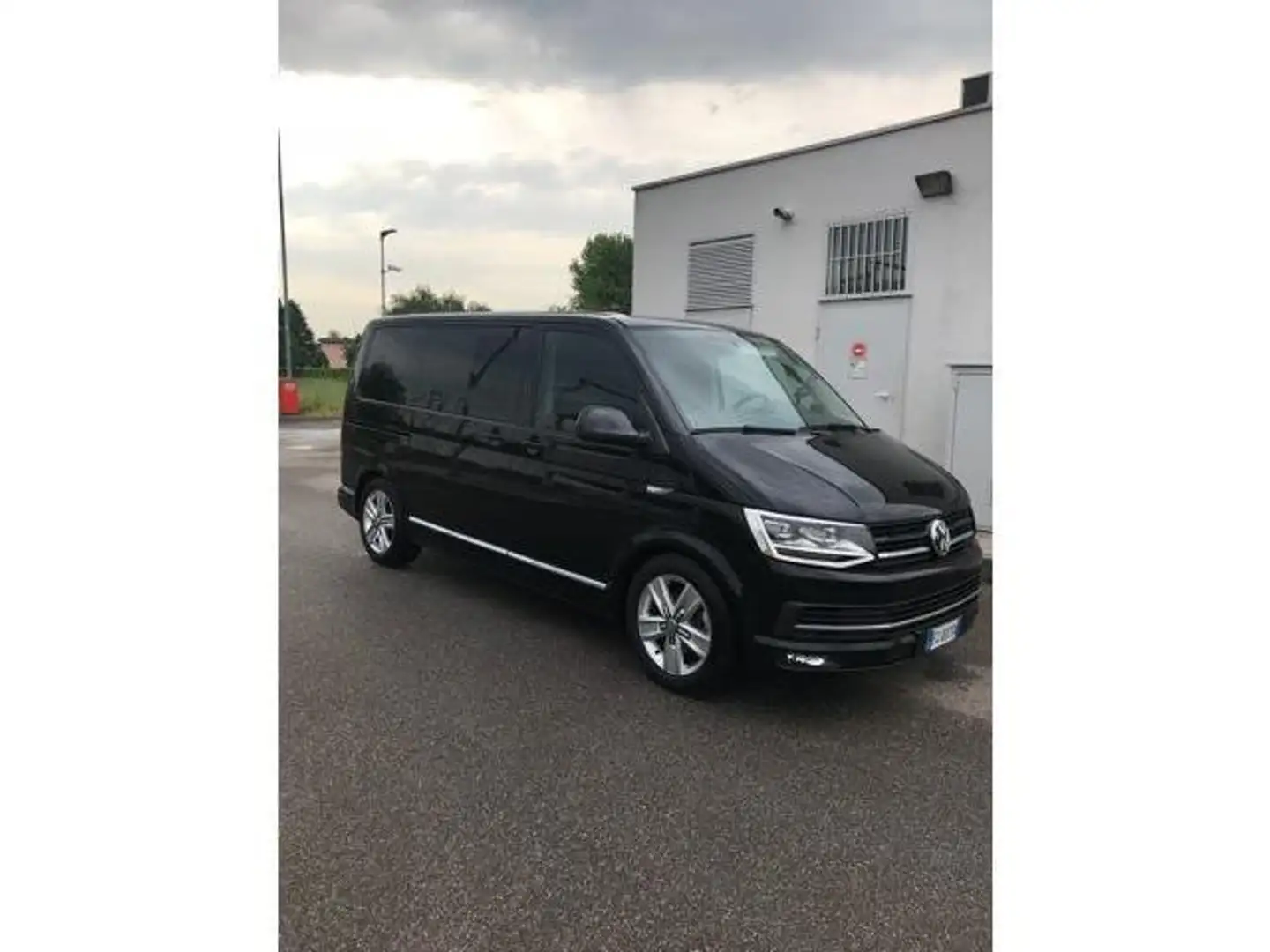 Volkswagen T6 Caravelle 2.0 TDI 150CV DSG PC Cruiser Nero - 2