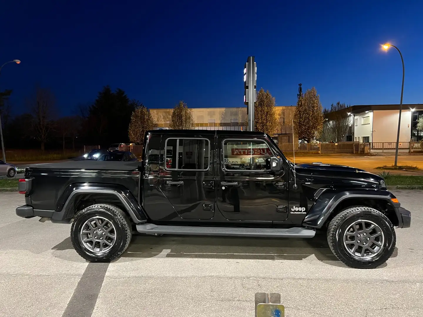 Jeep Gladiator Gladiator 3.0 V6 Launch Edition 4wd auto Noir - 2