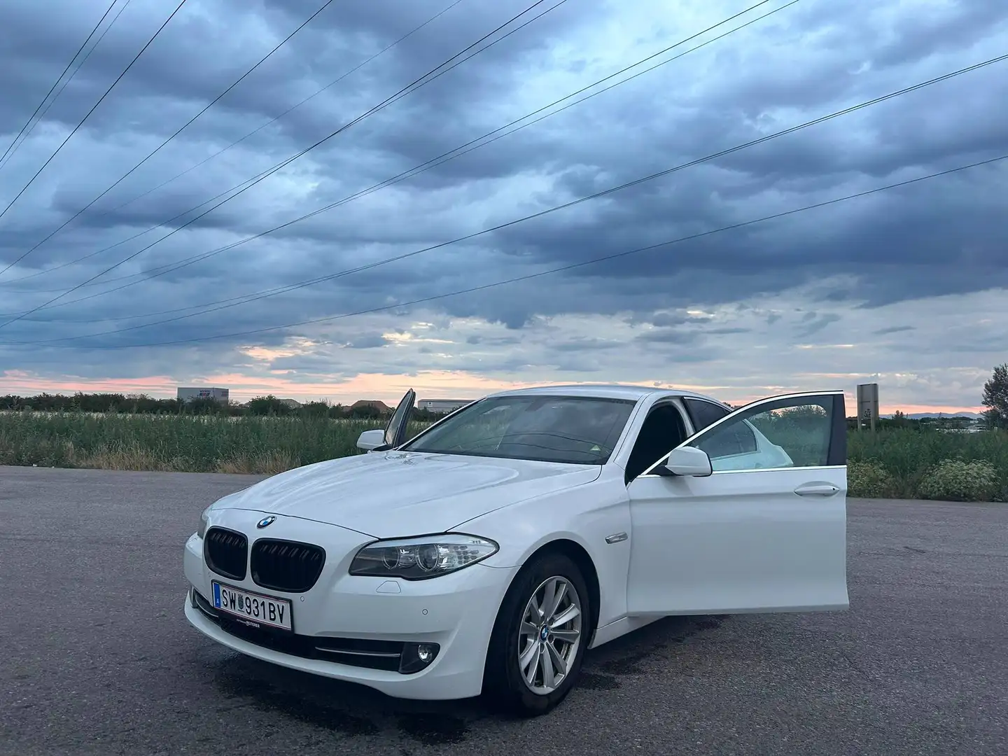 BMW 520 520d Aut. Österreich-Paket Weiß - 1